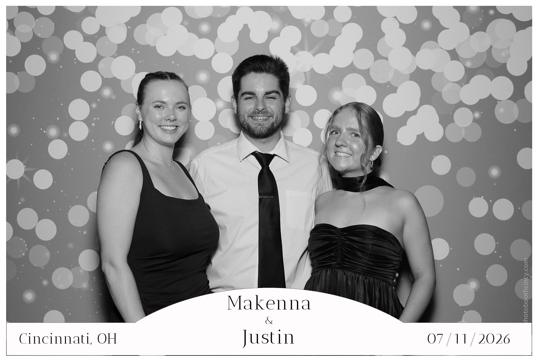 Makenna & Justin | View more photos from the event at gallery.photoboothcincy.com/u/PhotoBoothCincy/Makenna-Justin