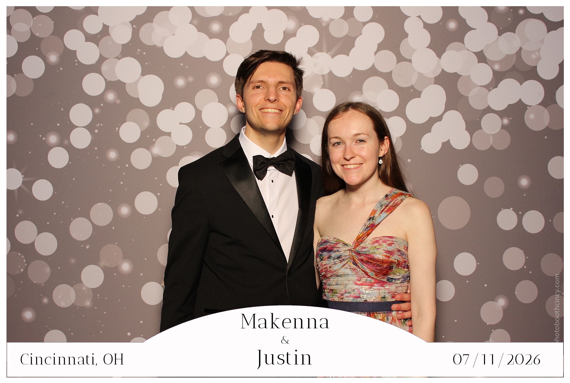 Makenna & Justin | View more photos from the event at gallery.photoboothcincy.com/u/PhotoBoothCincy/Makenna-Justin