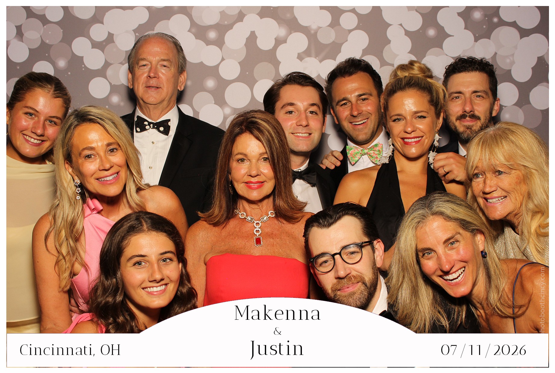 Makenna & Justin | View more photos from the event at gallery.photoboothcincy.com/u/PhotoBoothCincy/Makenna-Justin