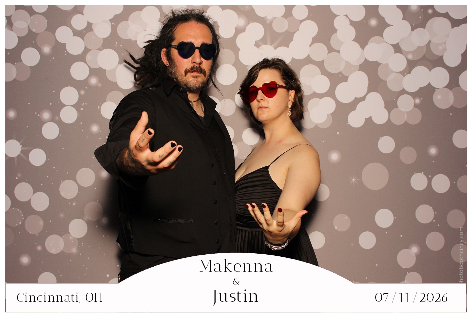 Makenna & Justin | View more photos from the event at gallery.photoboothcincy.com/u/PhotoBoothCincy/Makenna-Justin