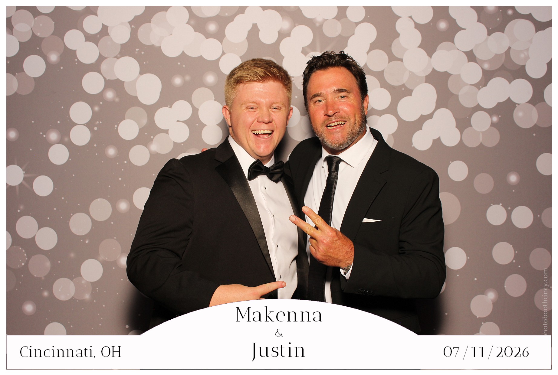 Makenna & Justin | View more photos from the event at gallery.photoboothcincy.com/u/PhotoBoothCincy/Makenna-Justin