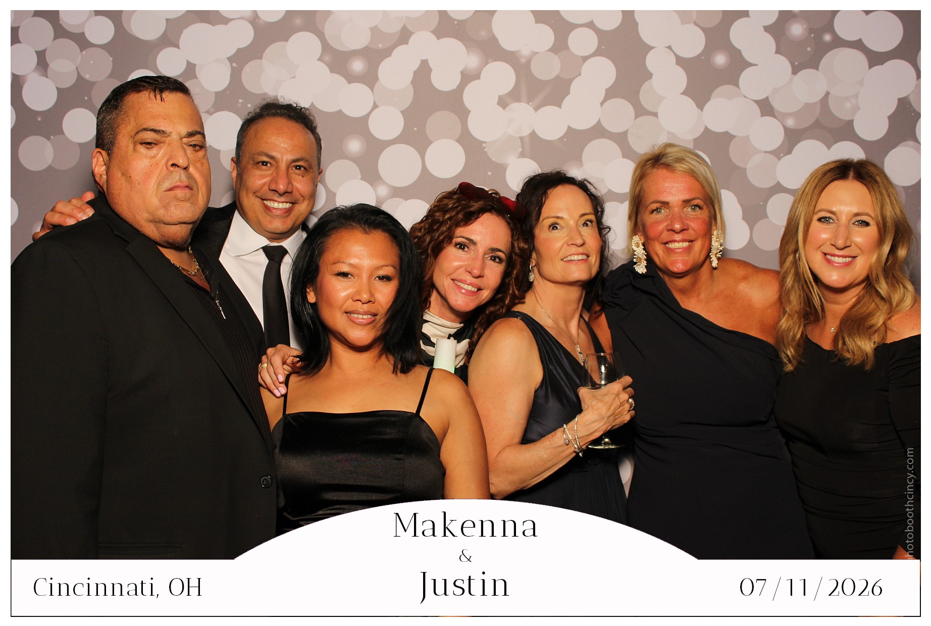 Makenna & Justin | View more photos from the event at gallery.photoboothcincy.com/u/PhotoBoothCincy/Makenna-Justin