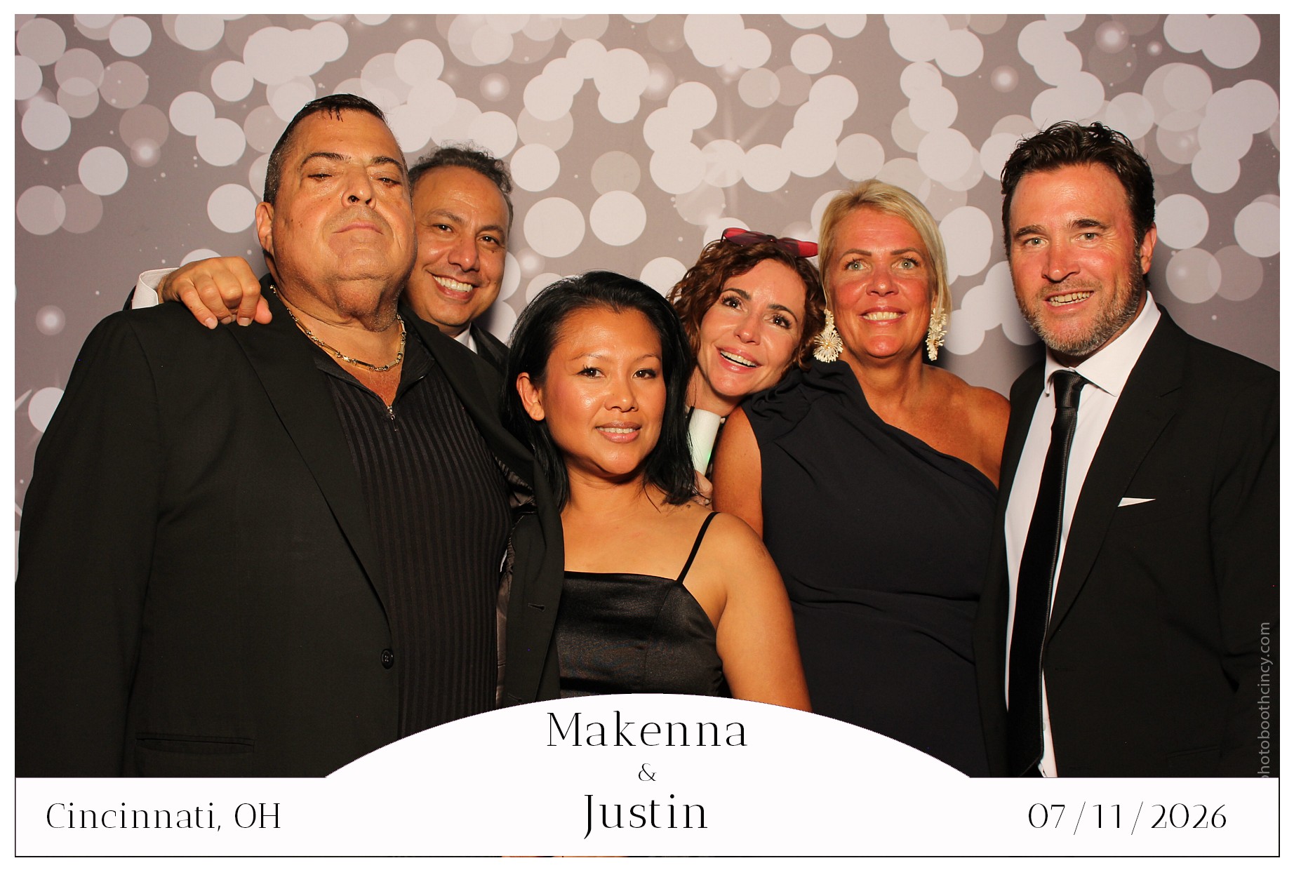 Makenna & Justin | View more photos from the event at gallery.photoboothcincy.com/u/PhotoBoothCincy/Makenna-Justin