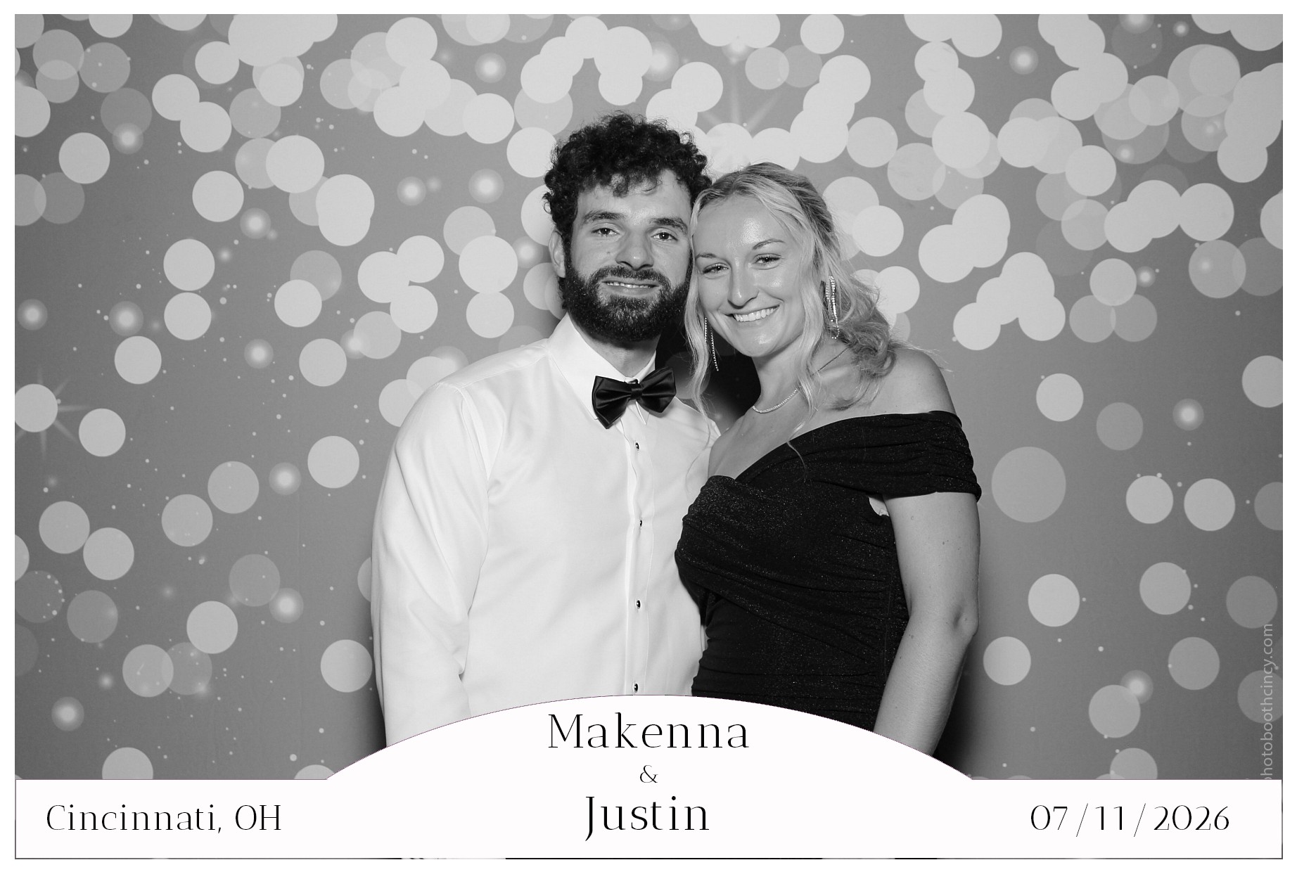 Makenna & Justin | View more photos from the event at gallery.photoboothcincy.com/u/PhotoBoothCincy/Makenna-Justin