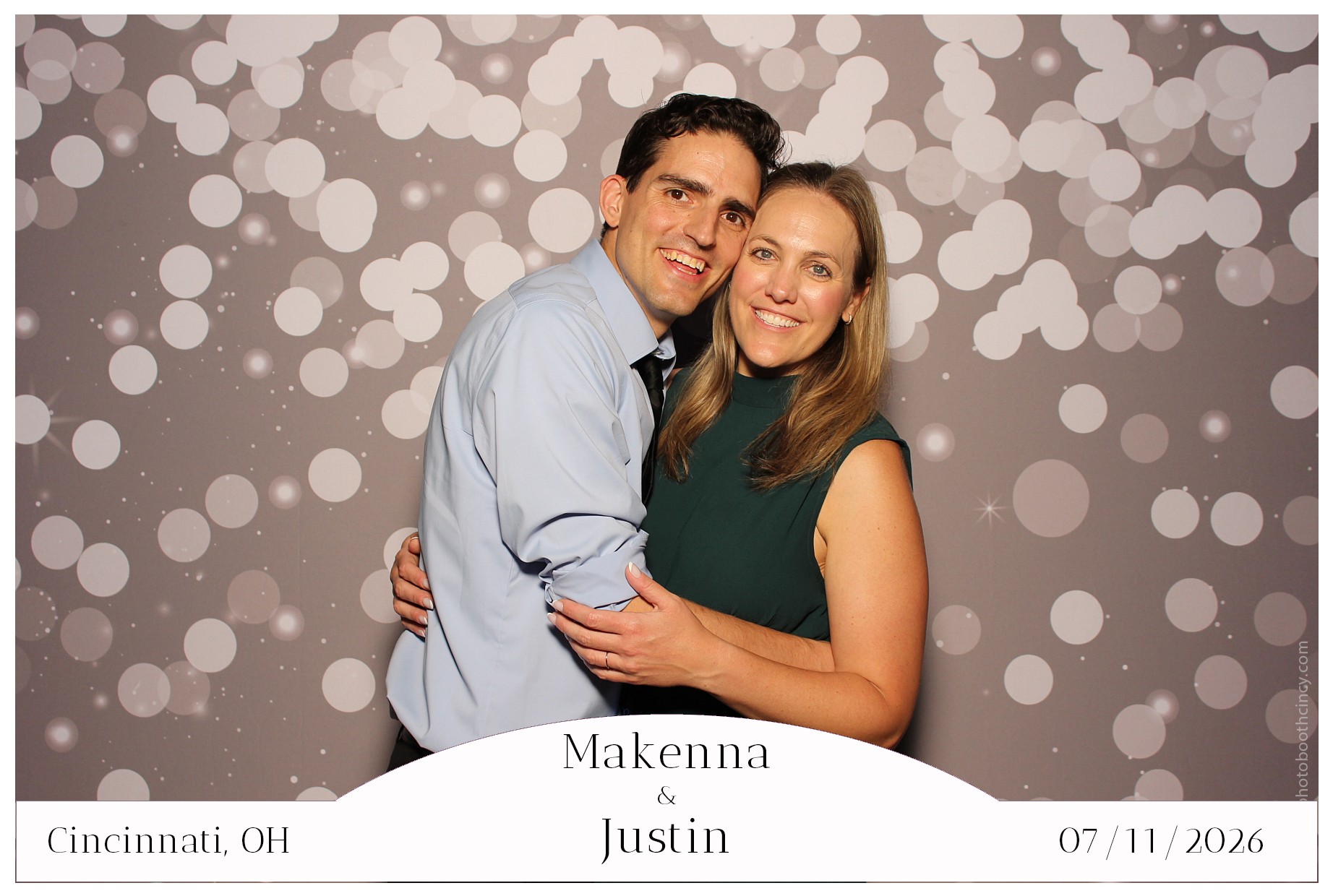 Makenna & Justin | View more photos from the event at gallery.photoboothcincy.com/u/PhotoBoothCincy/Makenna-Justin