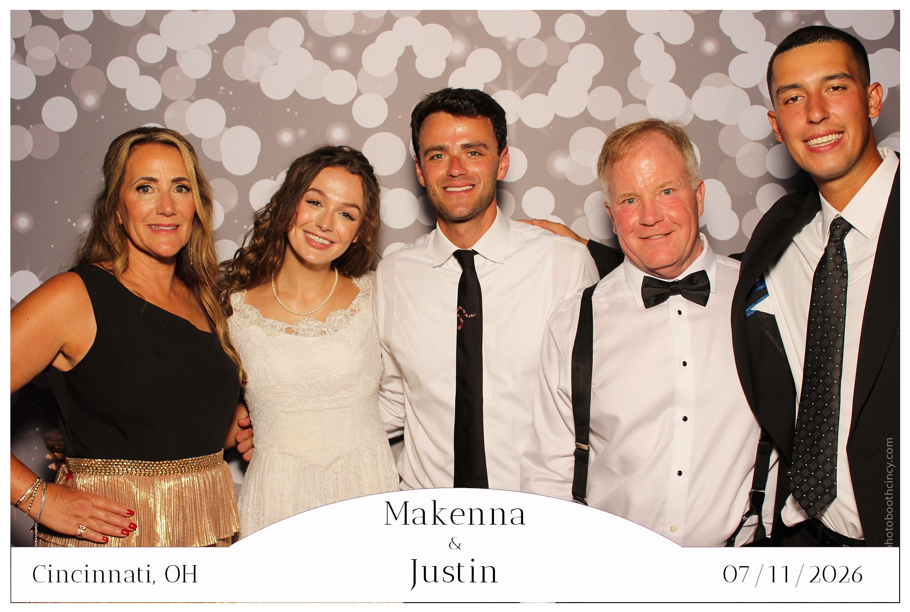 Makenna & Justin | View more photos from the event at gallery.photoboothcincy.com/u/PhotoBoothCincy/Makenna-Justin