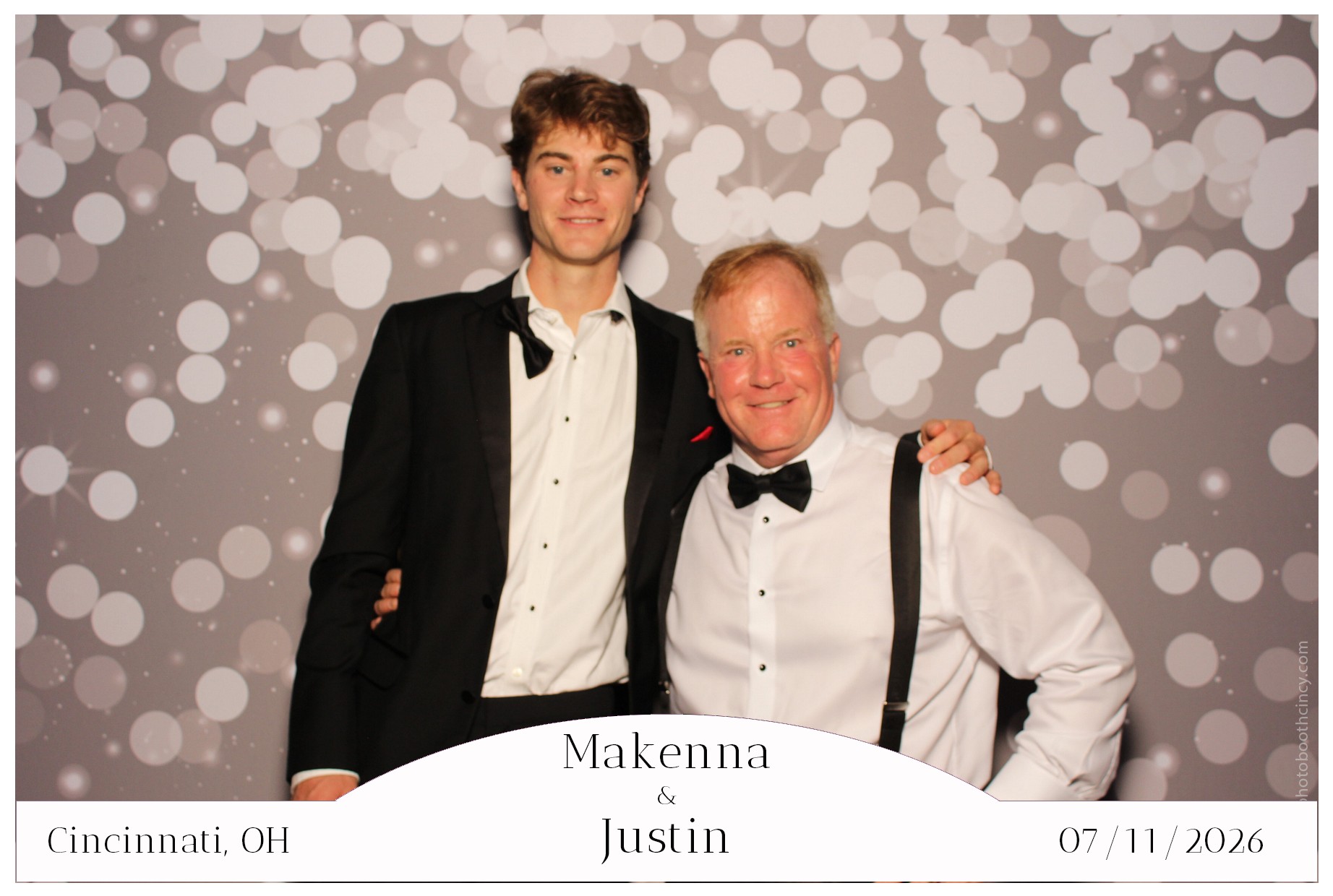 Makenna & Justin | View more photos from the event at gallery.photoboothcincy.com/u/PhotoBoothCincy/Makenna-Justin