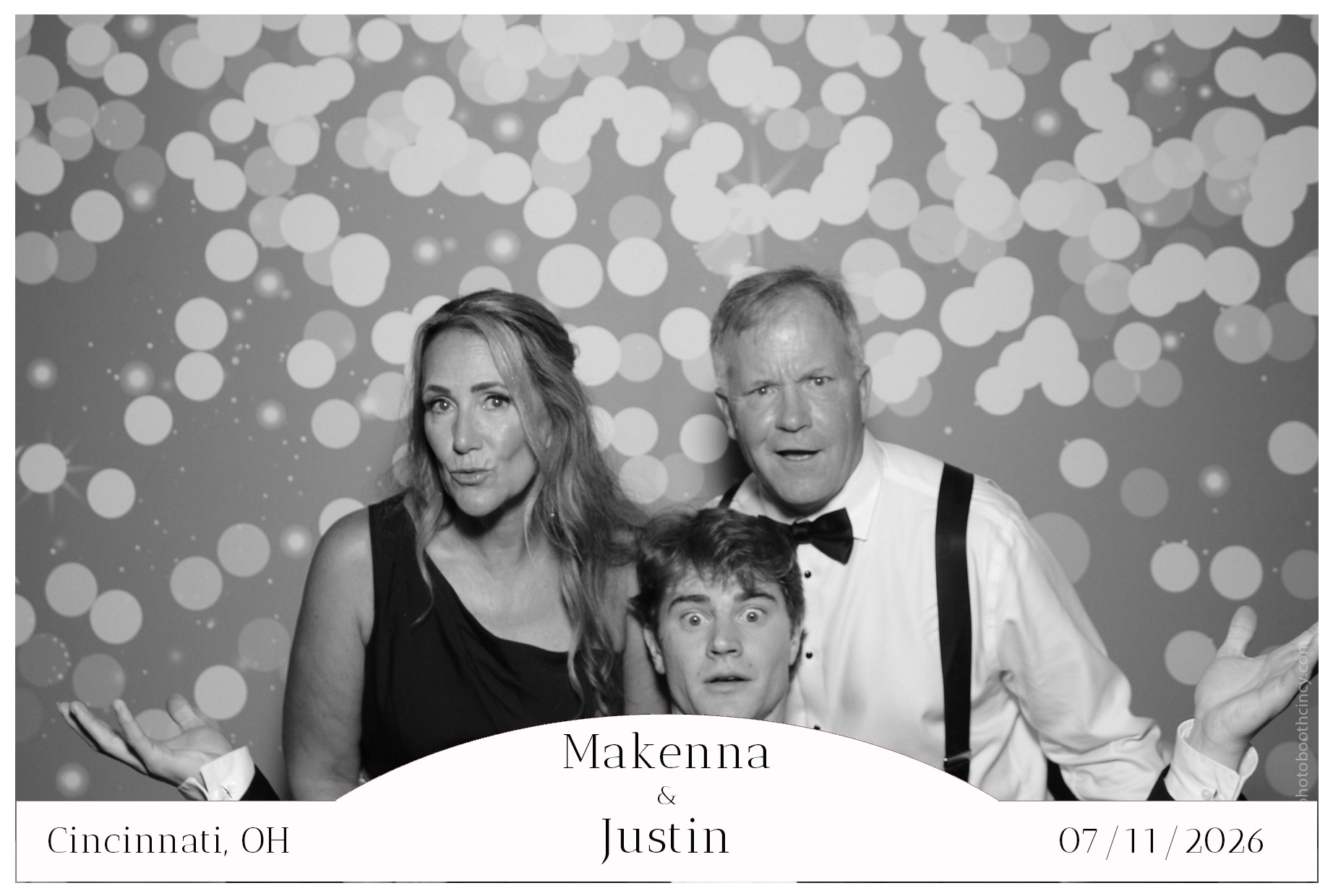 Makenna & Justin | View more photos from the event at gallery.photoboothcincy.com/u/PhotoBoothCincy/Makenna-Justin