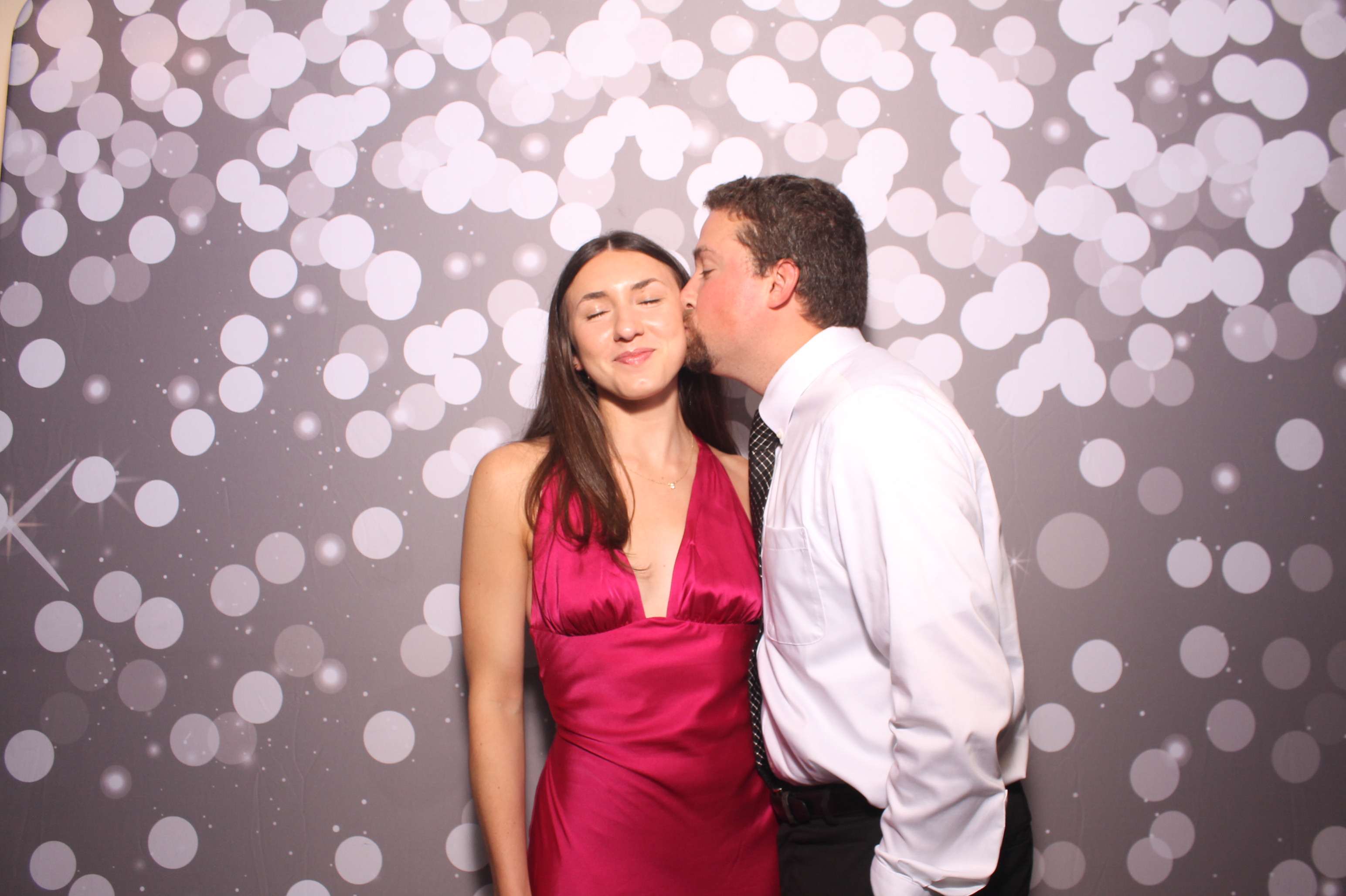 Maria & Patrick | View more photos from the event at gallery.photoboothcincy.com/u/PhotoBoothCincy/Maria-Patrick