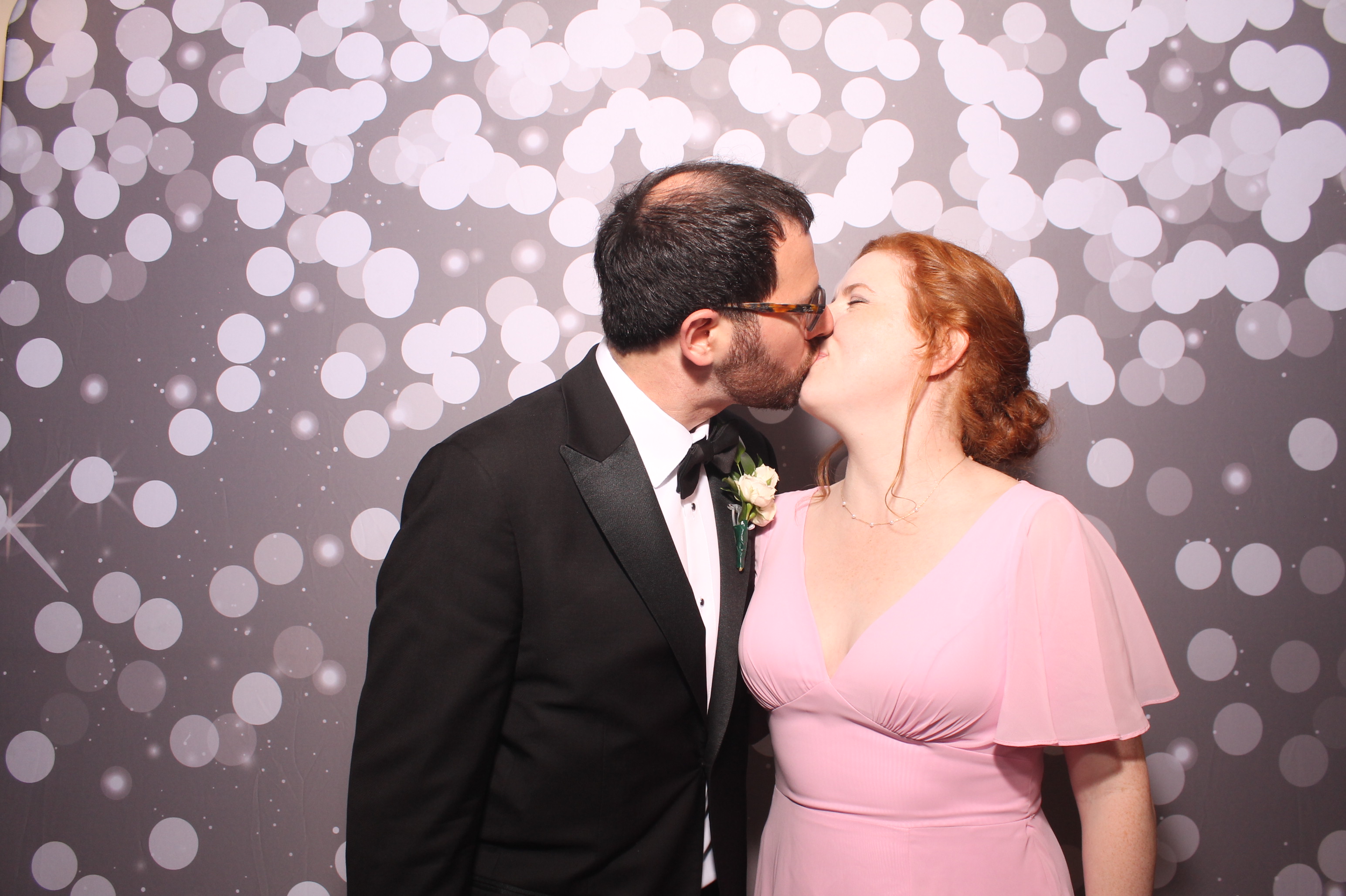 Maria & Patrick | View more photos from the event at gallery.photoboothcincy.com/u/PhotoBoothCincy/Maria-Patrick