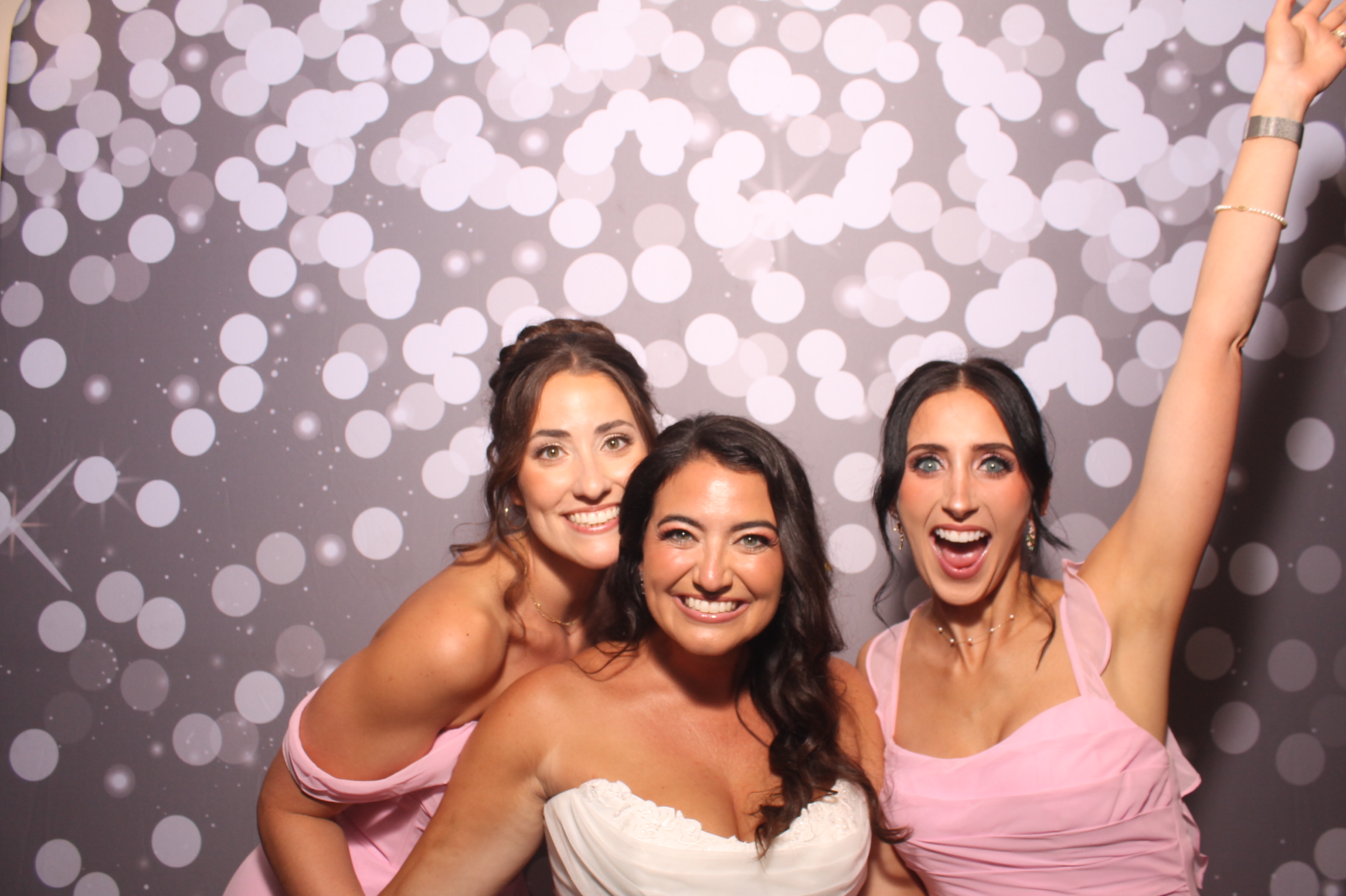 Maria & Patrick | View more photos from the event at gallery.photoboothcincy.com/u/PhotoBoothCincy/Maria-Patrick