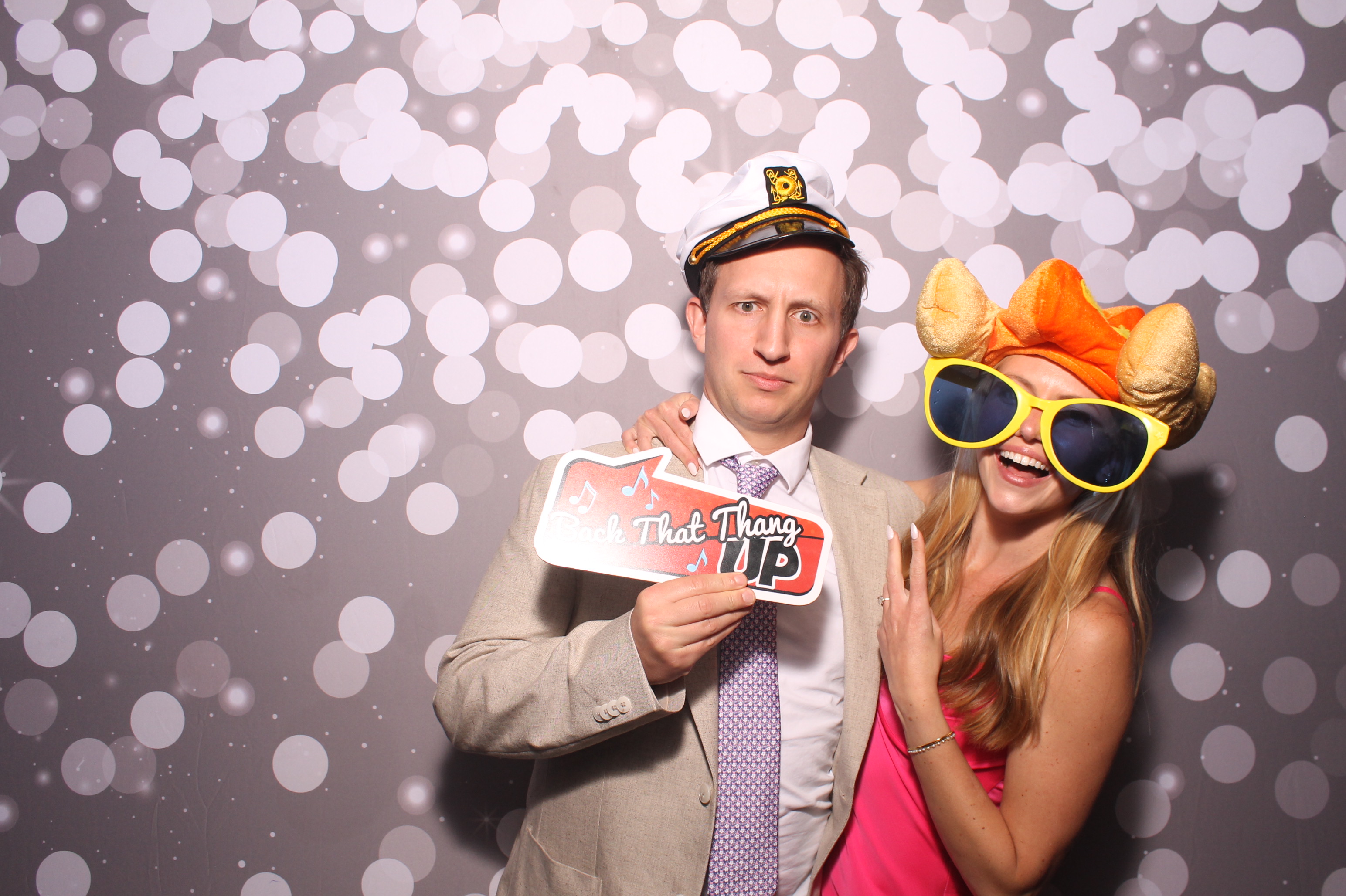 Maria & Patrick | View more photos from the event at gallery.photoboothcincy.com/u/PhotoBoothCincy/Maria-Patrick