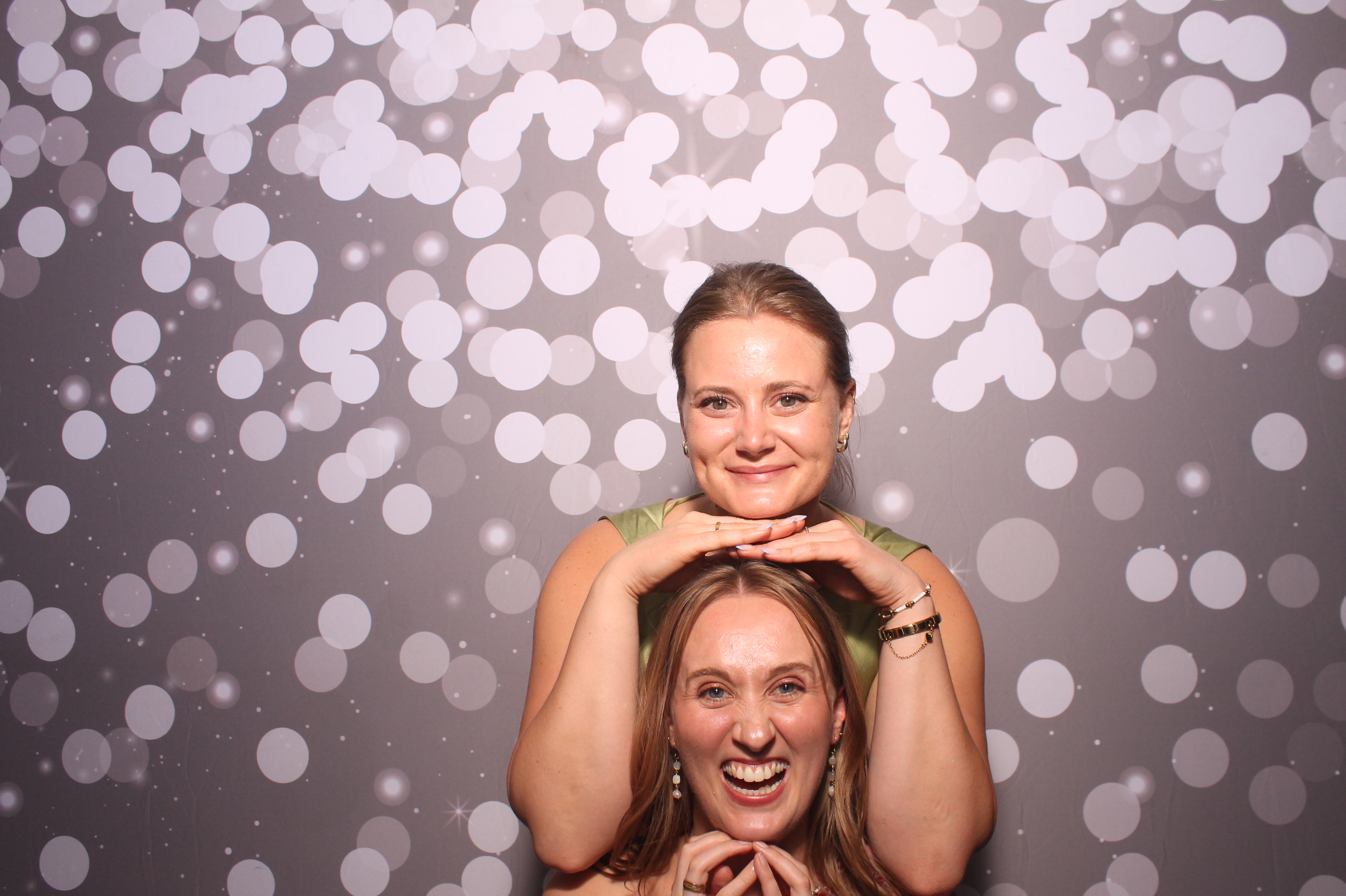 Maria & Patrick | View more photos from the event at gallery.photoboothcincy.com/u/PhotoBoothCincy/Maria-Patrick