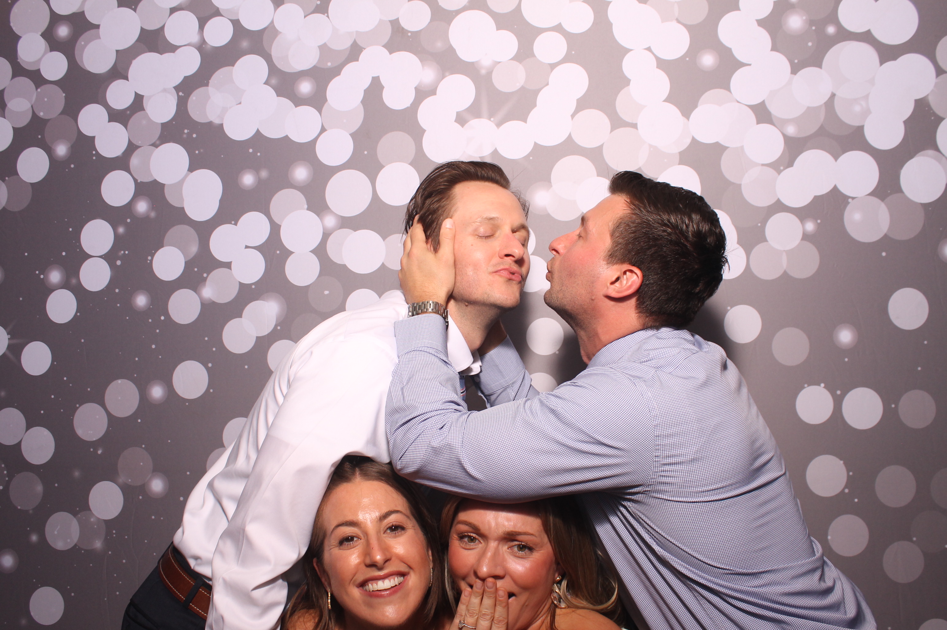 Maria & Patrick | View more photos from the event at gallery.photoboothcincy.com/u/PhotoBoothCincy/Maria-Patrick