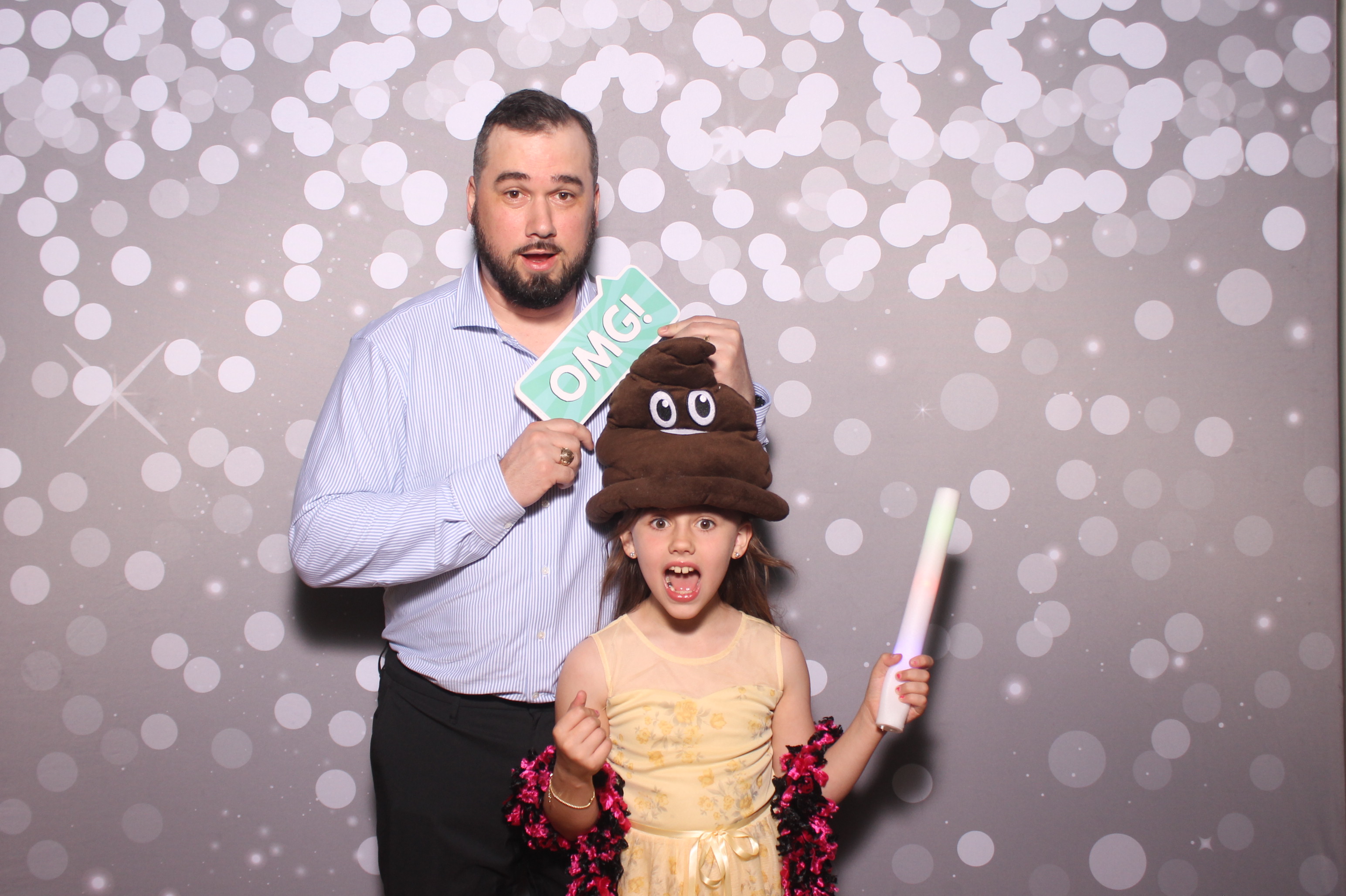 Mariemount Father Daughter Dance | View more photos from the event at gallery.photoboothcincy.com/u/PhotoBoothCincy/Mariemount-Father-Daughter-Dance-1