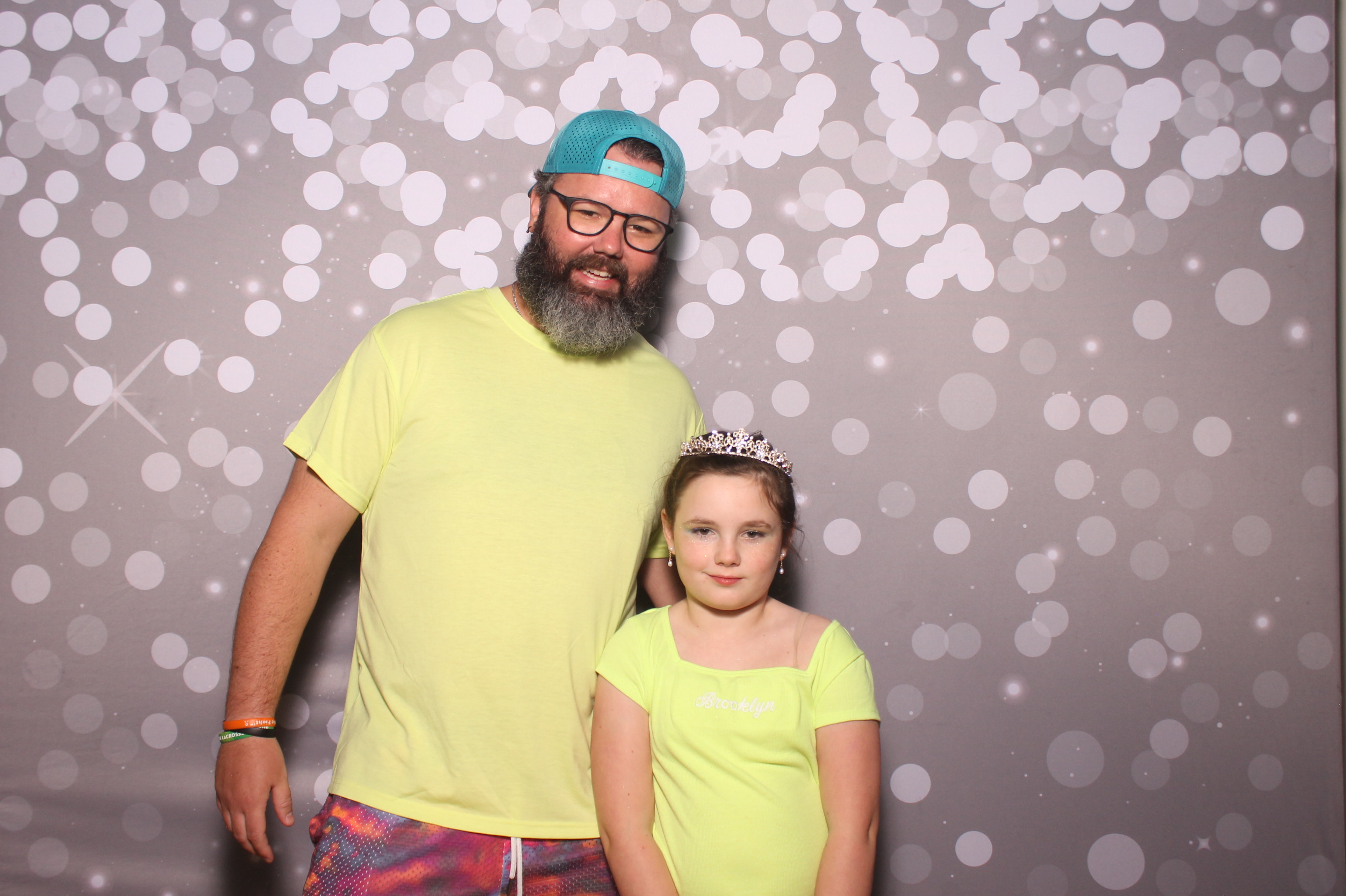 Mariemount Father Daughter Dance | View more photos from the event at gallery.photoboothcincy.com/u/PhotoBoothCincy/Mariemount-Father-Daughter-Dance-1