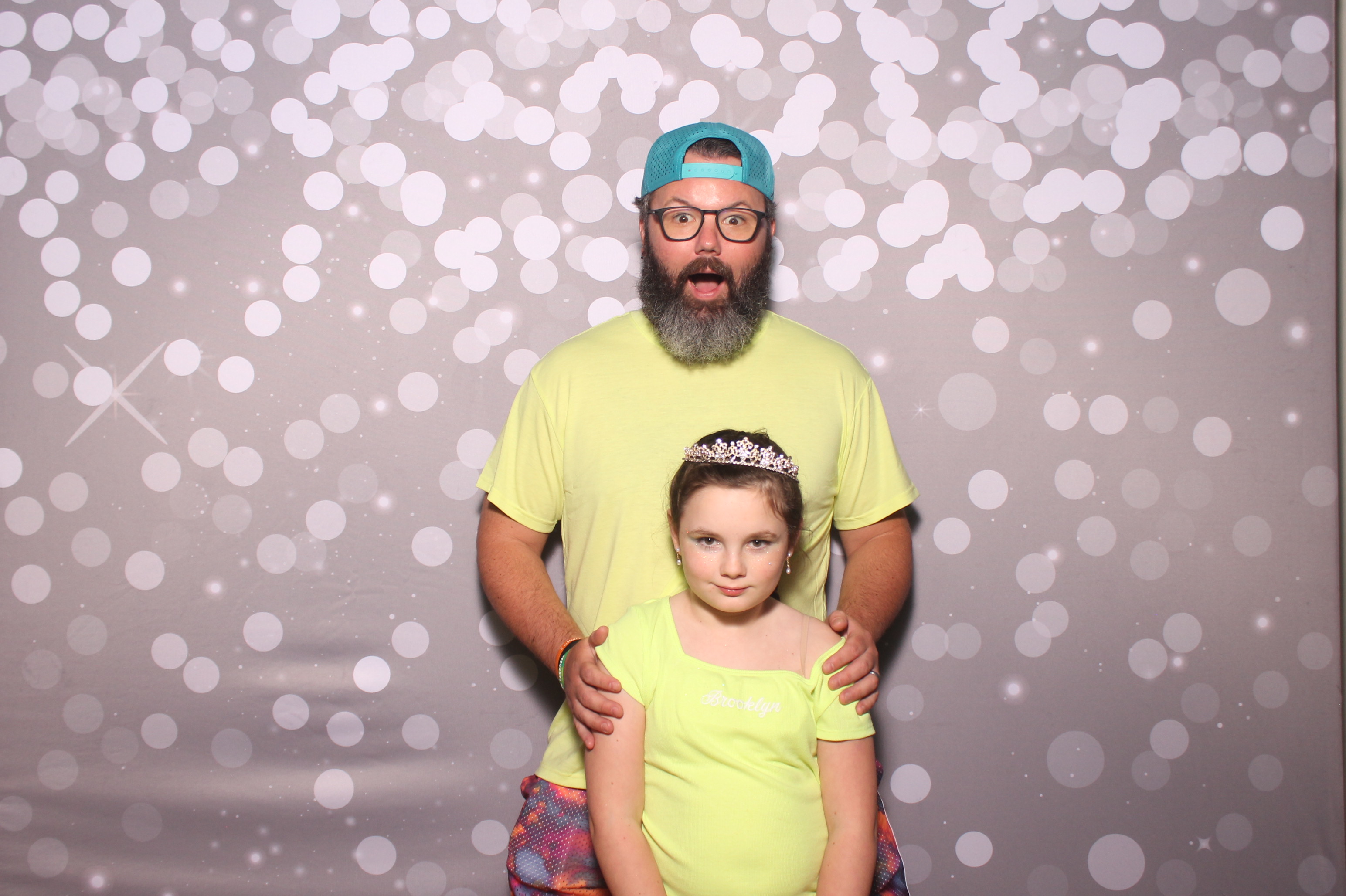 Mariemount Father Daughter Dance | View more photos from the event at gallery.photoboothcincy.com/u/PhotoBoothCincy/Mariemount-Father-Daughter-Dance-1