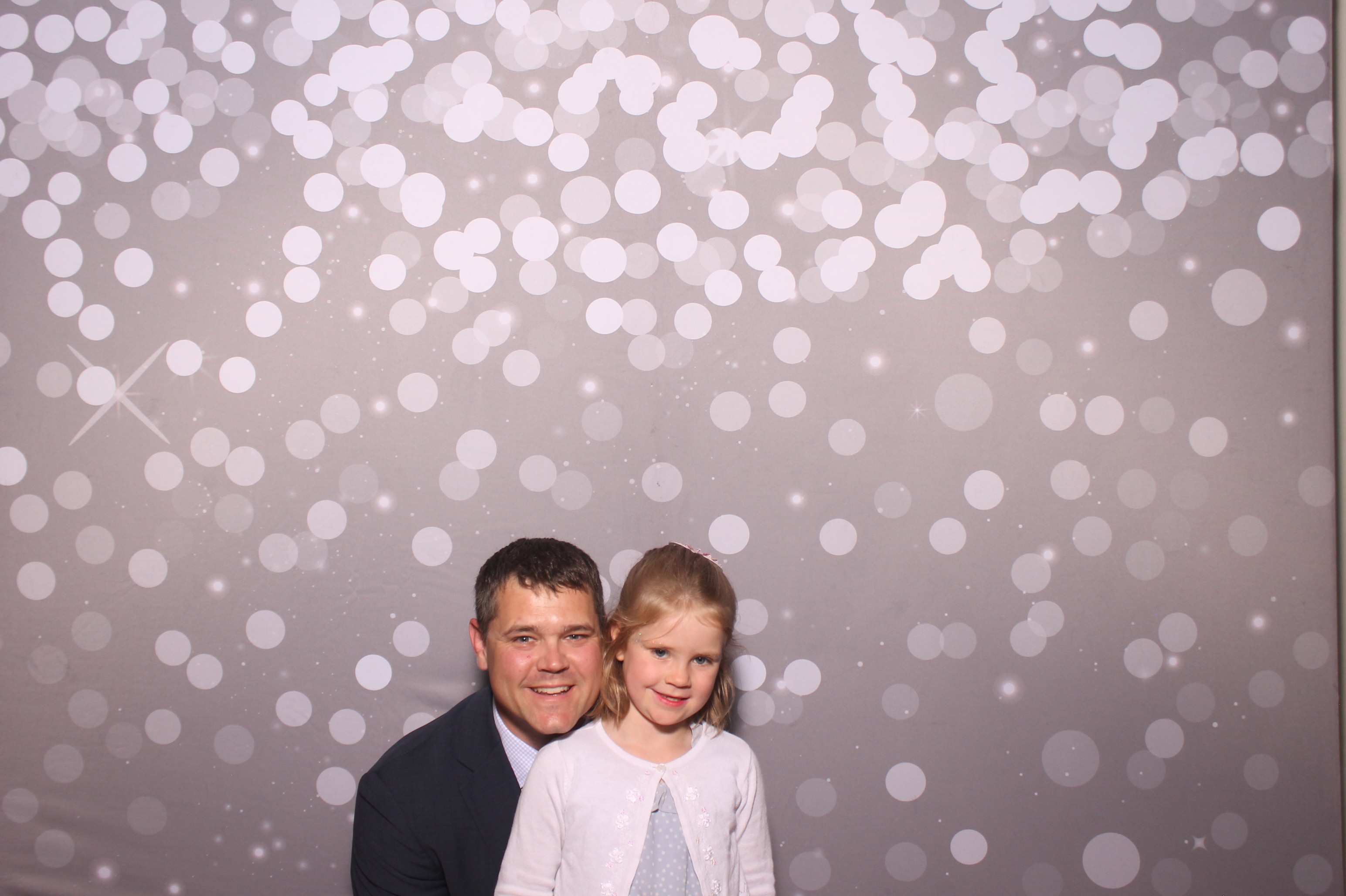 Mariemount Father Daughter Dance | View more photos from the event at gallery.photoboothcincy.com/u/PhotoBoothCincy/Mariemount-Father-Daughter-Dance-1