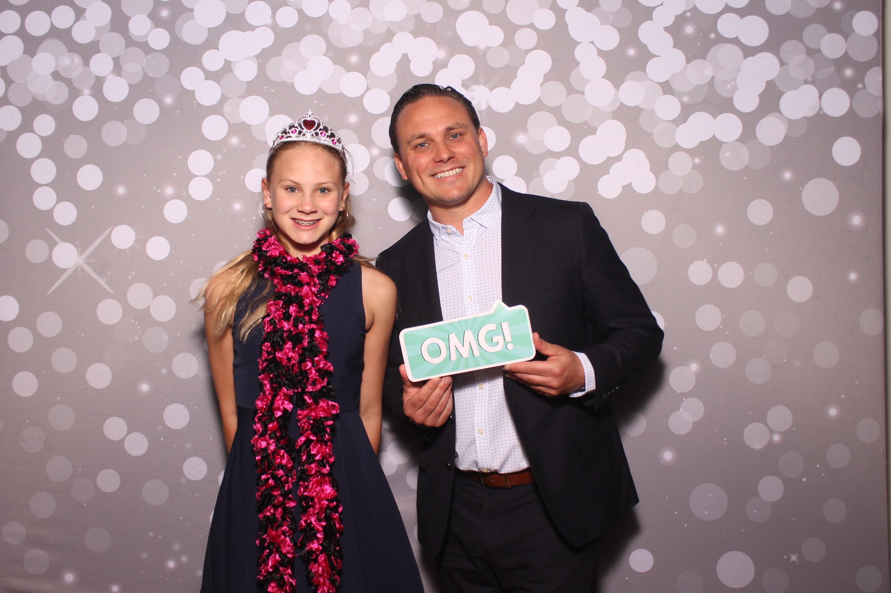 Mariemount Father Daughter Dance | View more photos from the event at gallery.photoboothcincy.com/u/PhotoBoothCincy/Mariemount-Father-Daughter-Dance-1