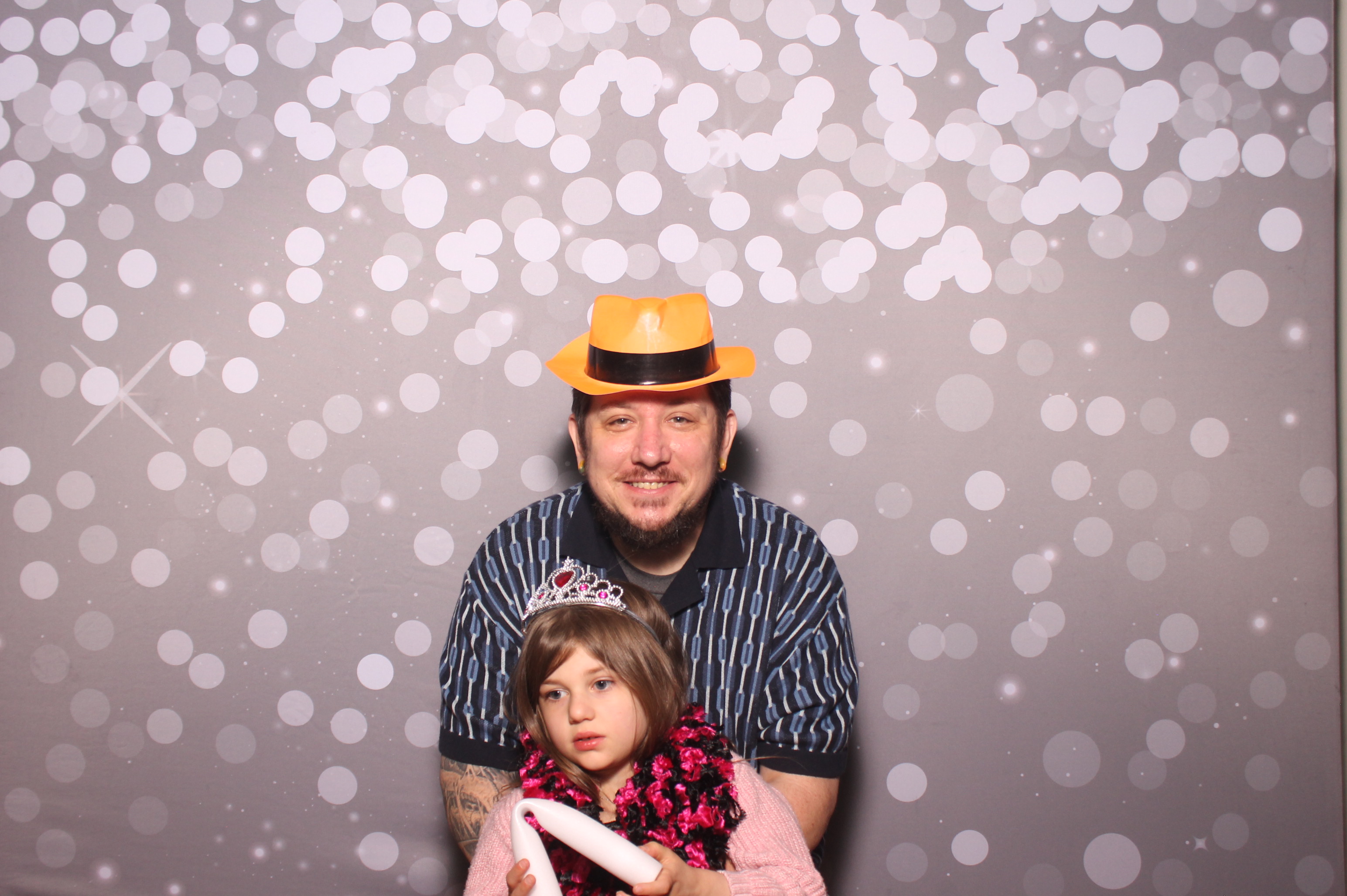 Mariemount Father Daughter Dance | View more photos from the event at gallery.photoboothcincy.com/u/PhotoBoothCincy/Mariemount-Father-Daughter-Dance-1