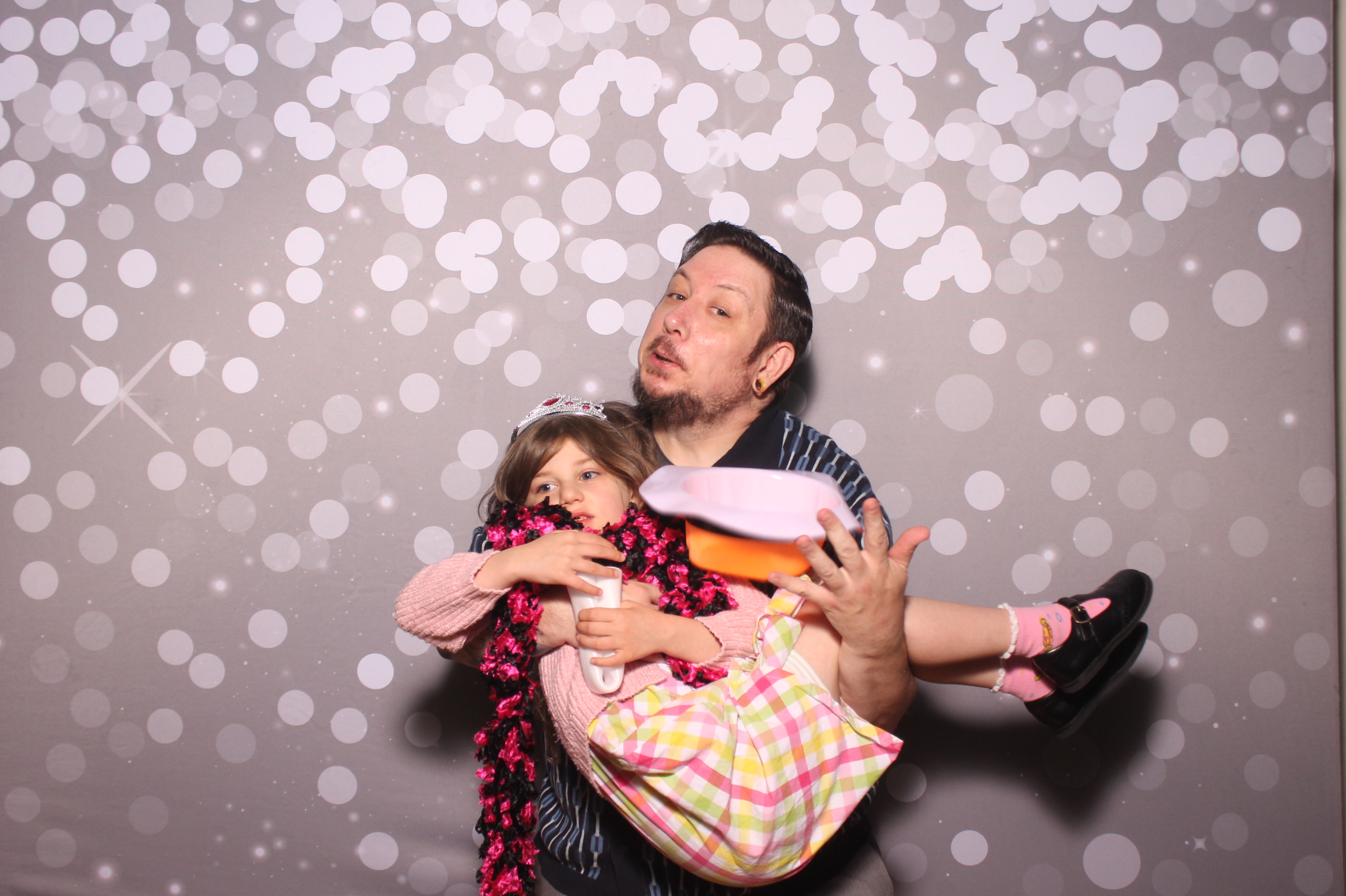 Mariemount Father Daughter Dance | View more photos from the event at gallery.photoboothcincy.com/u/PhotoBoothCincy/Mariemount-Father-Daughter-Dance-1