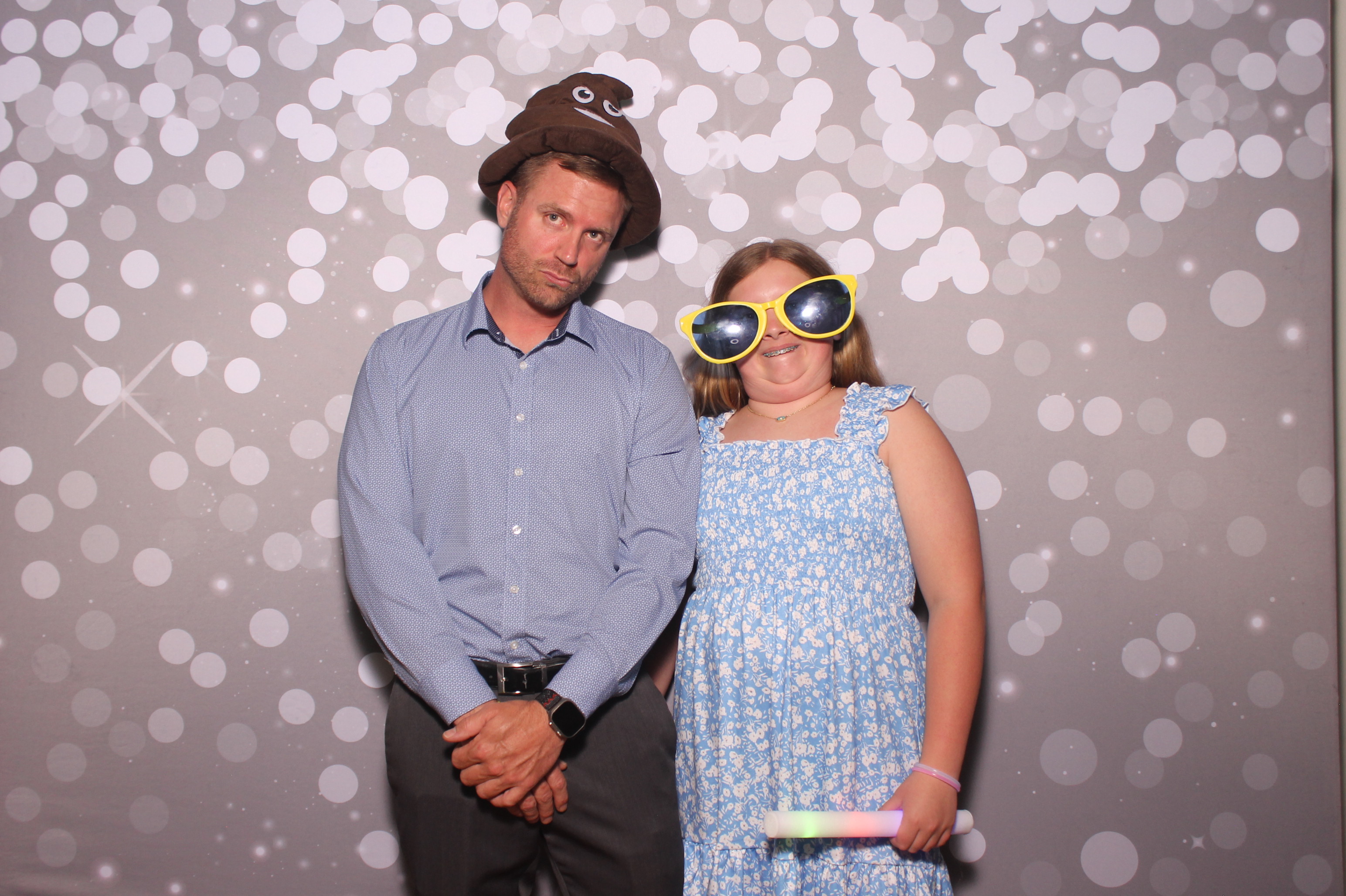 Mariemount Father Daughter Dance | View more photos from the event at gallery.photoboothcincy.com/u/PhotoBoothCincy/Mariemount-Father-Daughter-Dance-1