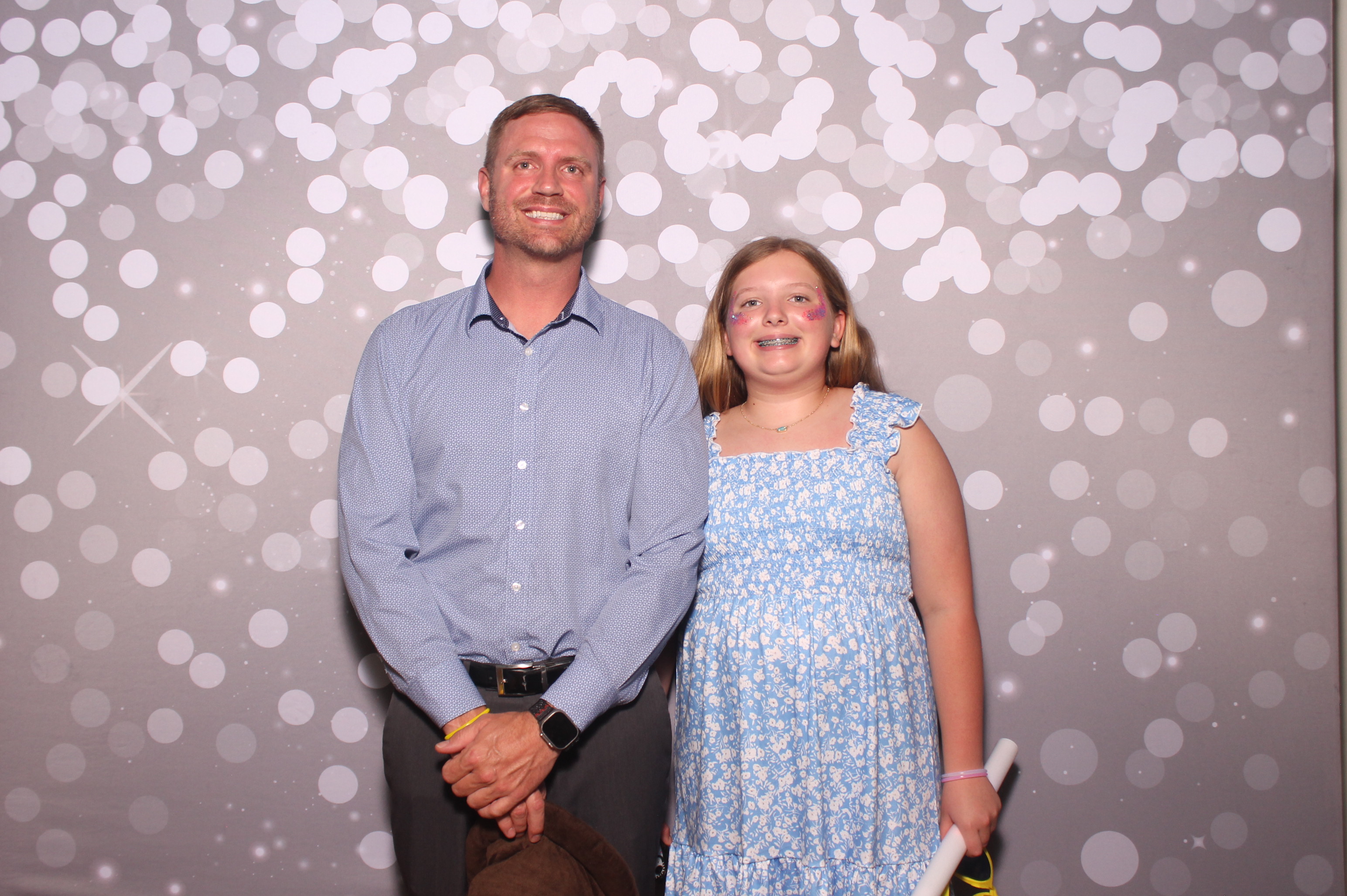 Mariemount Father Daughter Dance | View more photos from the event at gallery.photoboothcincy.com/u/PhotoBoothCincy/Mariemount-Father-Daughter-Dance-1