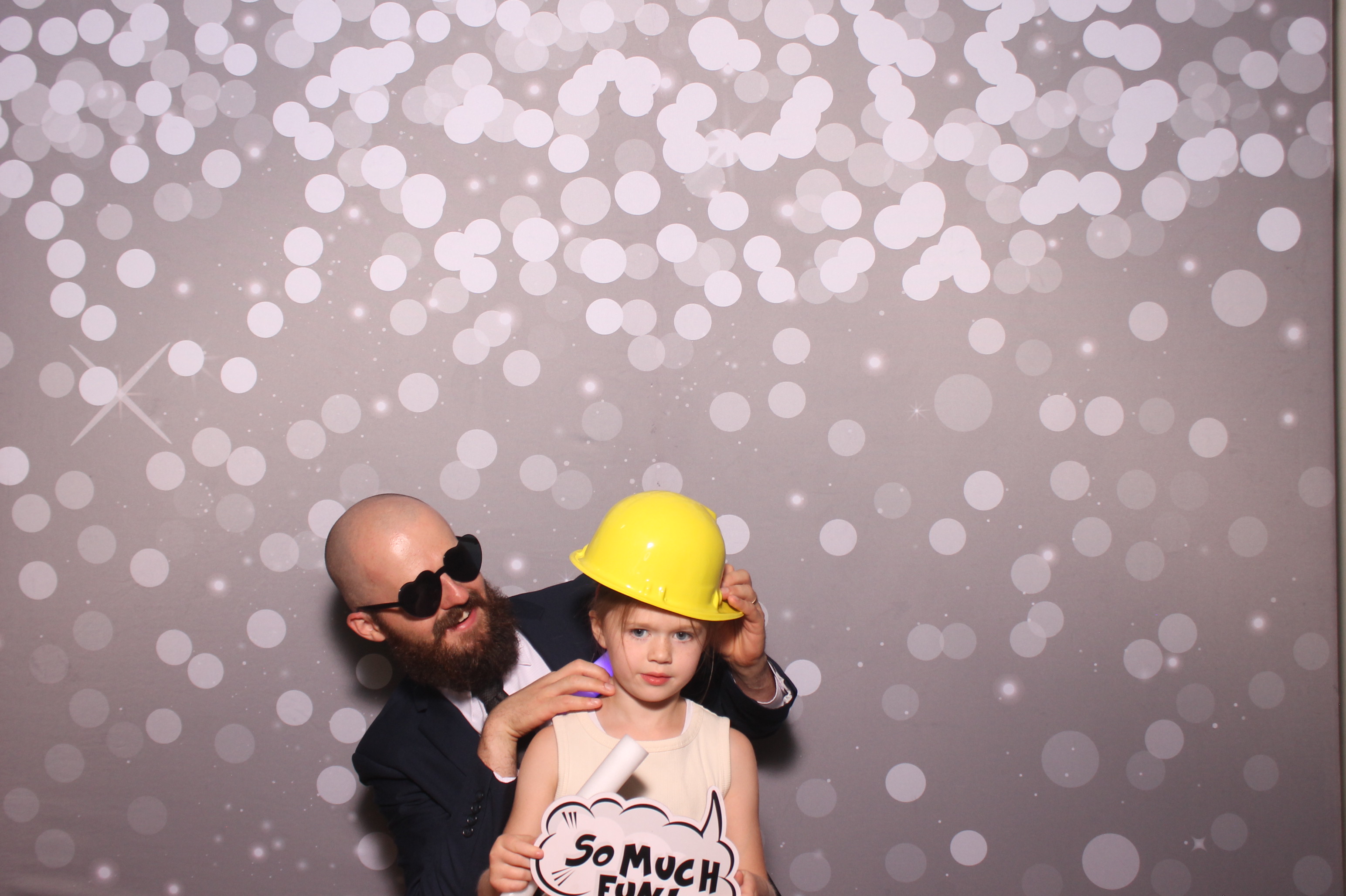 Mariemount Father Daughter Dance | View more photos from the event at gallery.photoboothcincy.com/u/PhotoBoothCincy/Mariemount-Father-Daughter-Dance-1
