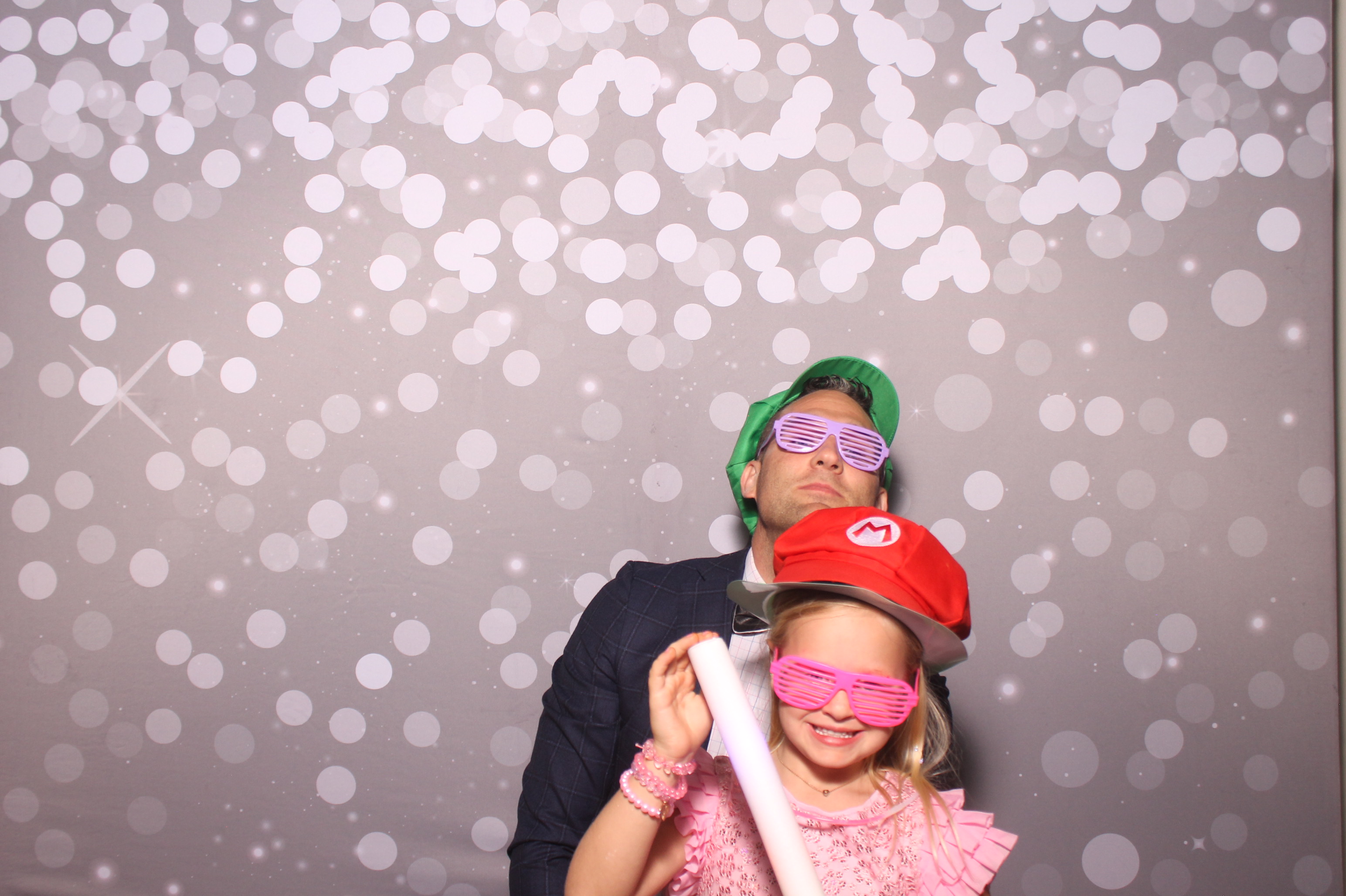 Mariemount Father Daughter Dance | View more photos from the event at gallery.photoboothcincy.com/u/PhotoBoothCincy/Mariemount-Father-Daughter-Dance-1