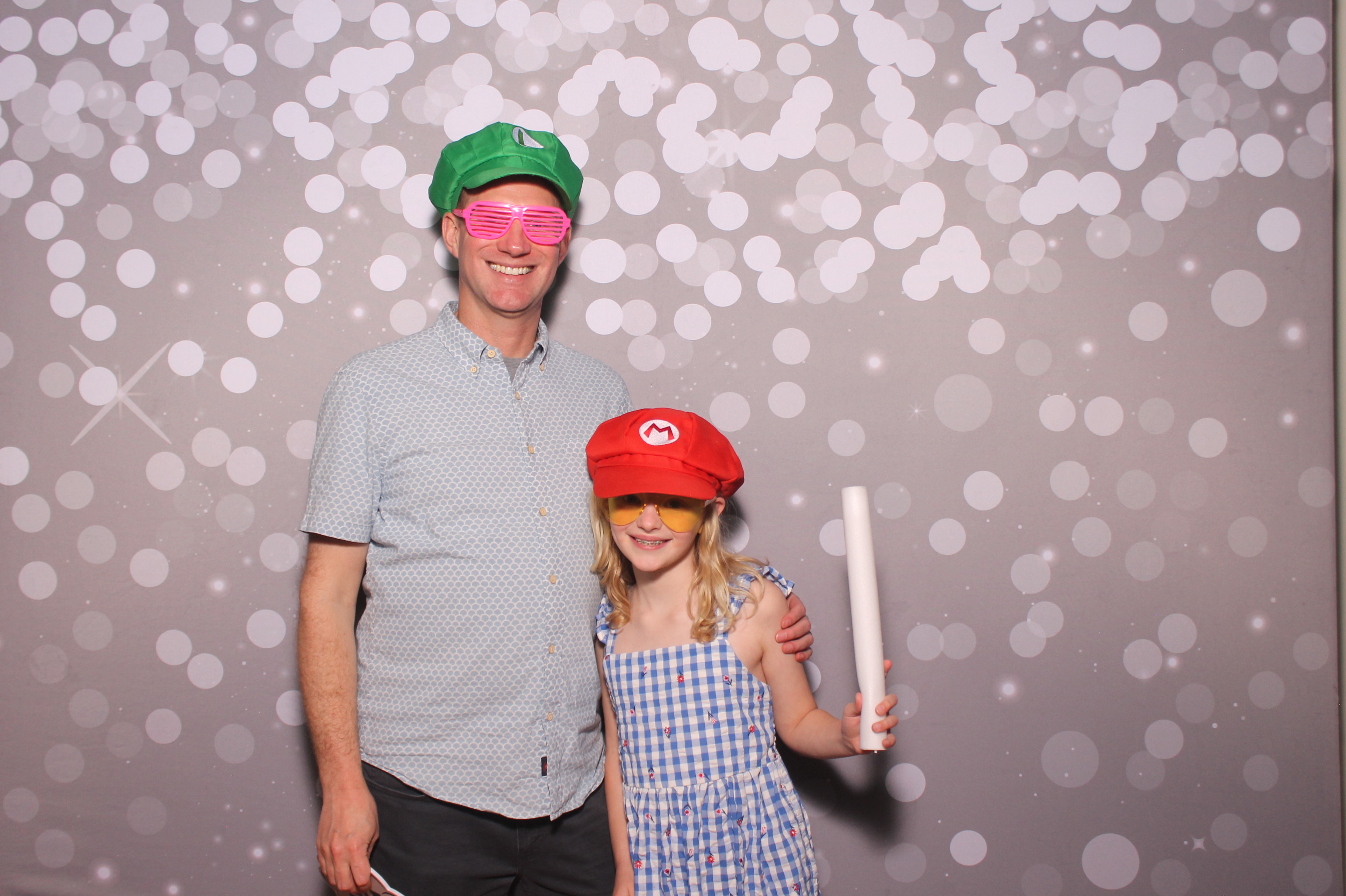 Mariemount Father Daughter Dance | View more photos from the event at gallery.photoboothcincy.com/u/PhotoBoothCincy/Mariemount-Father-Daughter-Dance-1