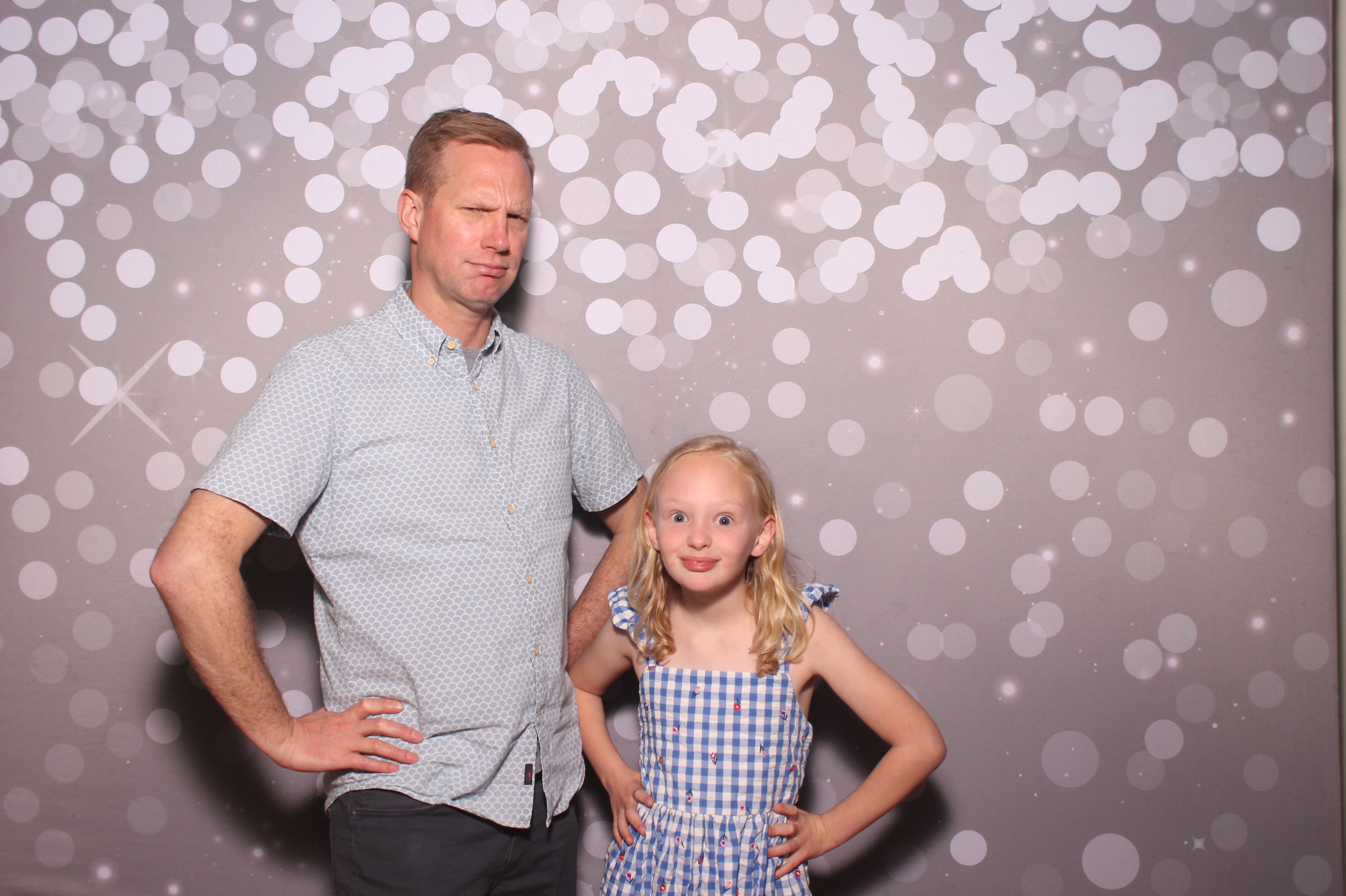 Mariemount Father Daughter Dance | View more photos from the event at gallery.photoboothcincy.com/u/PhotoBoothCincy/Mariemount-Father-Daughter-Dance-1