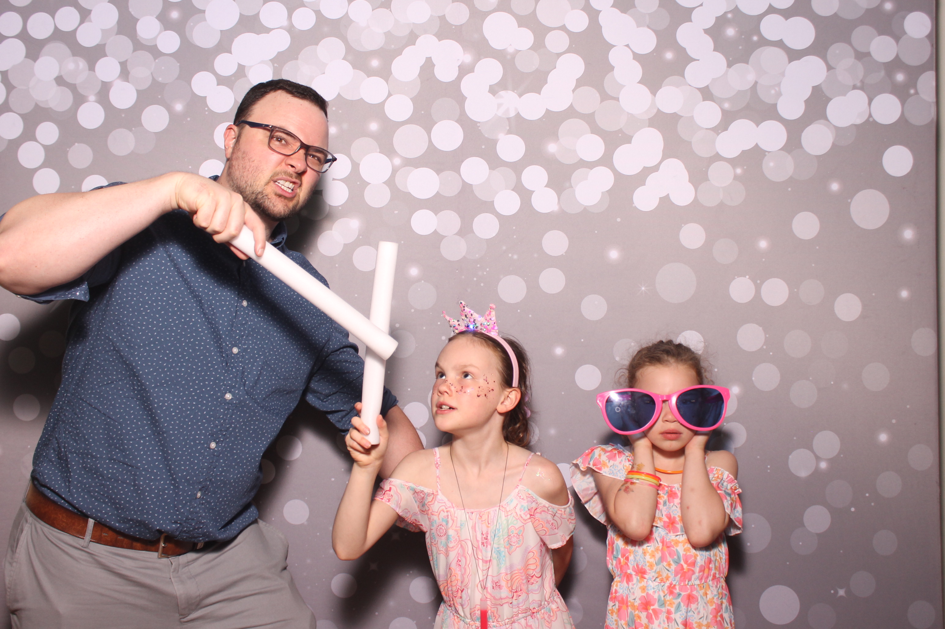Mariemount Father Daughter Dance | View more photos from the event at gallery.photoboothcincy.com/u/PhotoBoothCincy/Mariemount-Father-Daughter-Dance-1