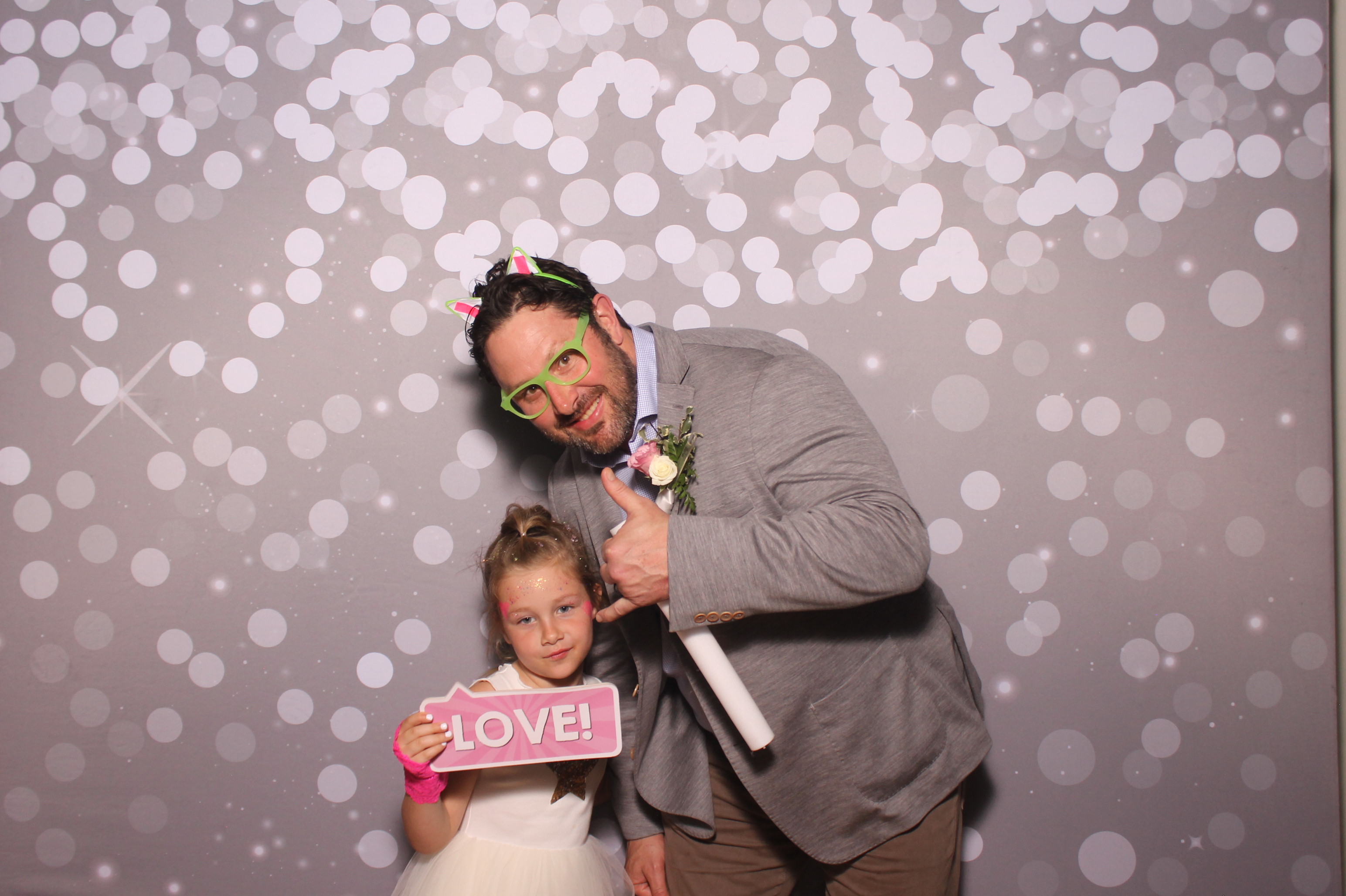 Mariemount Father Daughter Dance | View more photos from the event at gallery.photoboothcincy.com/u/PhotoBoothCincy/Mariemount-Father-Daughter-Dance-1