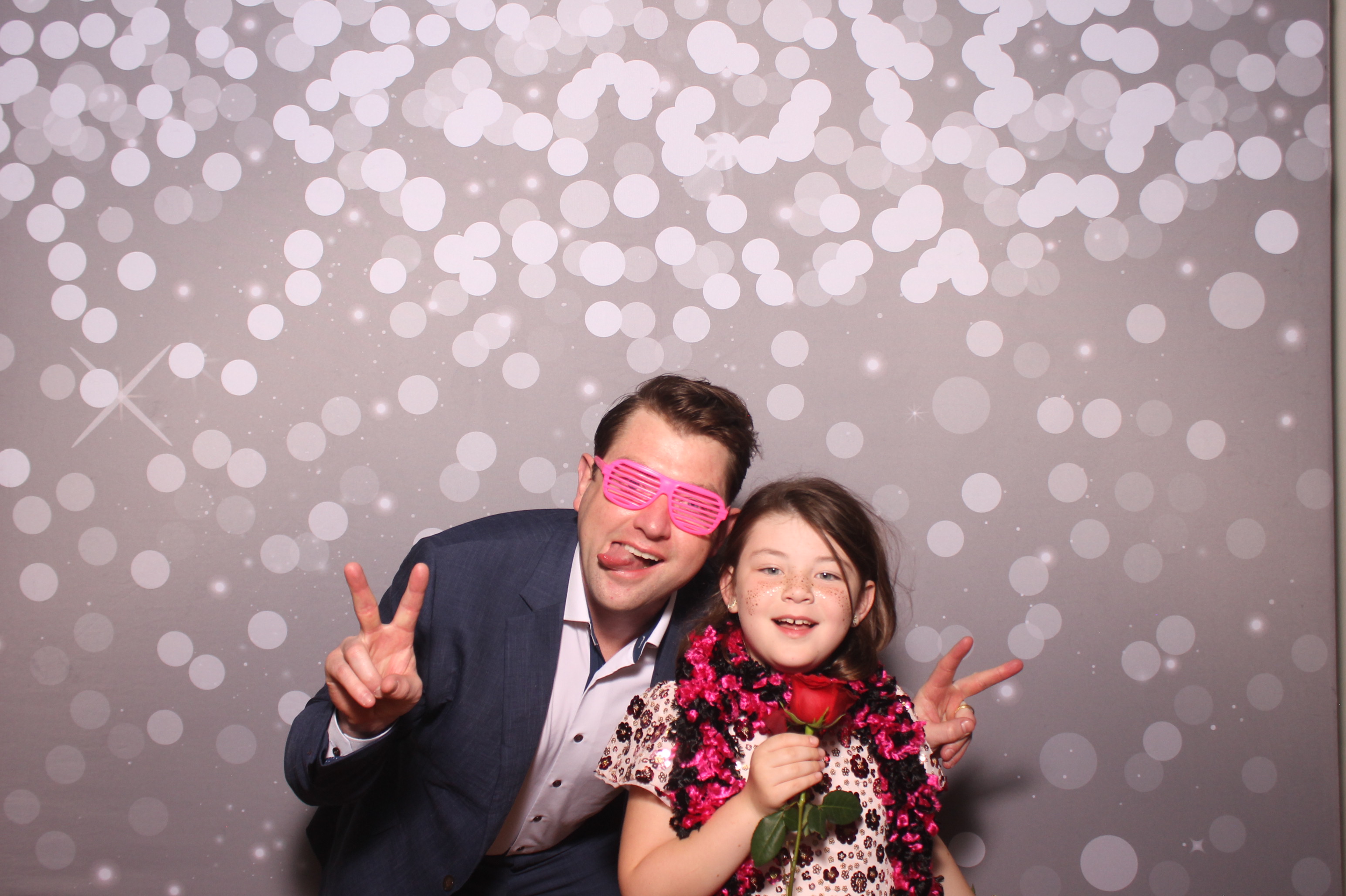 Mariemount Father Daughter Dance | View more photos from the event at gallery.photoboothcincy.com/u/PhotoBoothCincy/Mariemount-Father-Daughter-Dance-1