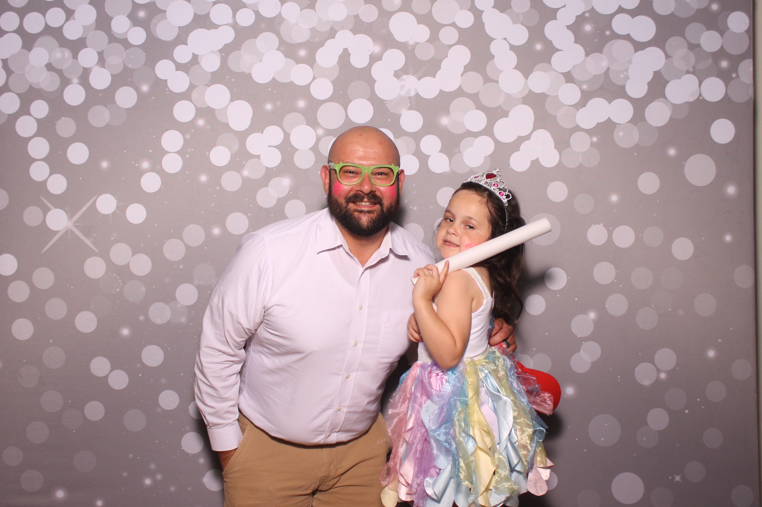 Mariemount Father Daughter Dance | View more photos from the event at gallery.photoboothcincy.com/u/PhotoBoothCincy/Mariemount-Father-Daughter-Dance-1