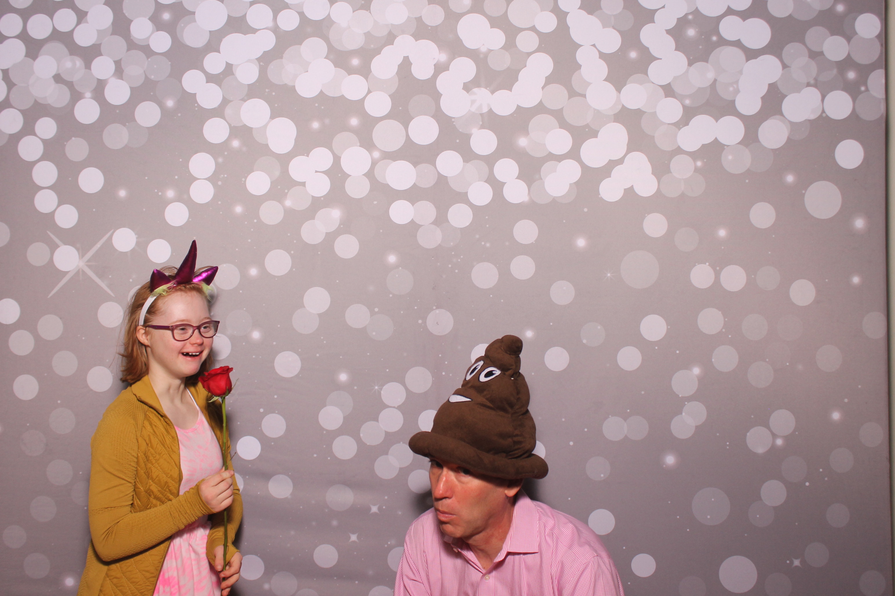 Mariemount Father Daughter Dance | View more photos from the event at gallery.photoboothcincy.com/u/PhotoBoothCincy/Mariemount-Father-Daughter-Dance-1