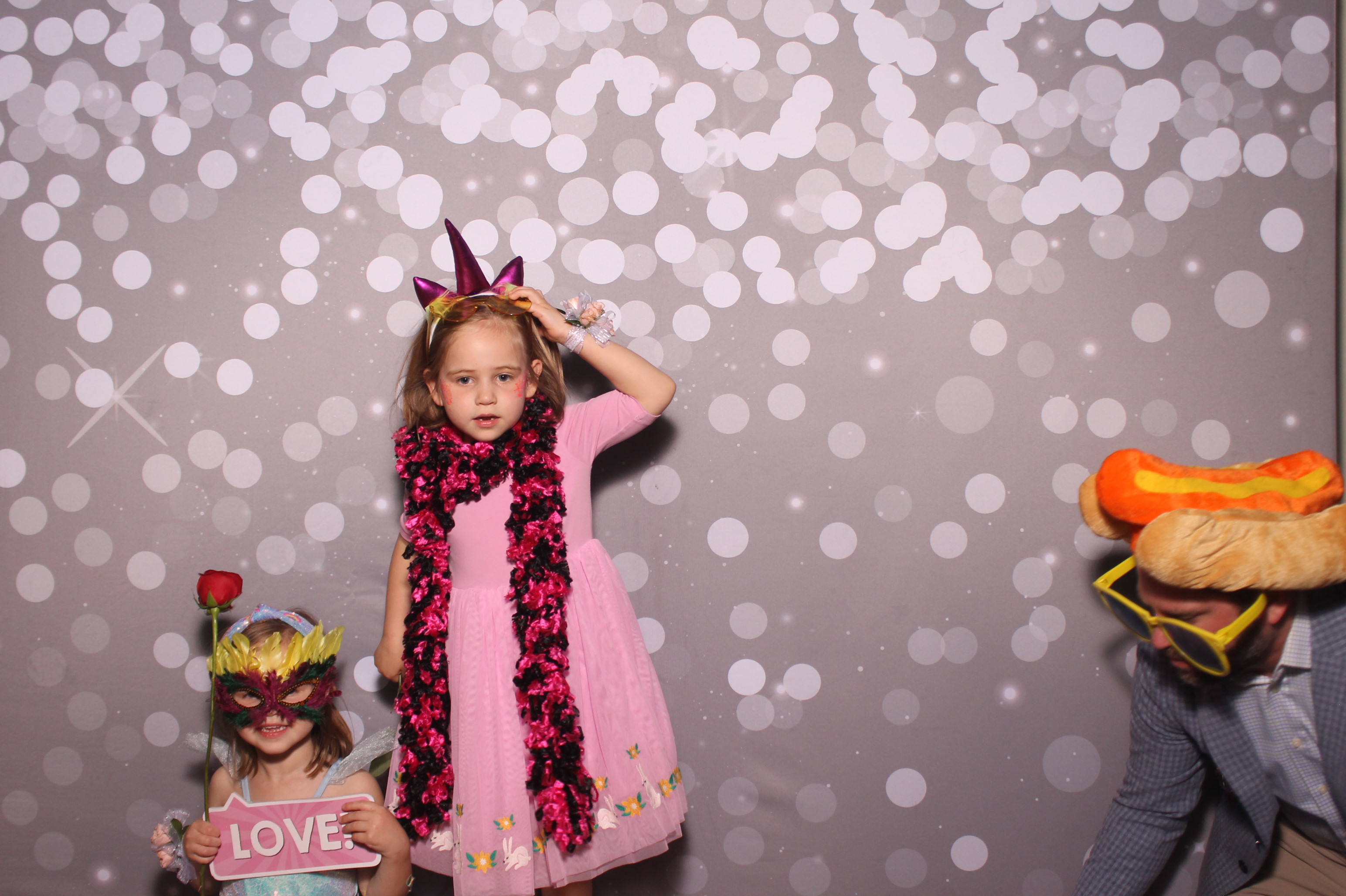 Mariemount Father Daughter Dance | View more photos from the event at gallery.photoboothcincy.com/u/PhotoBoothCincy/Mariemount-Father-Daughter-Dance-1