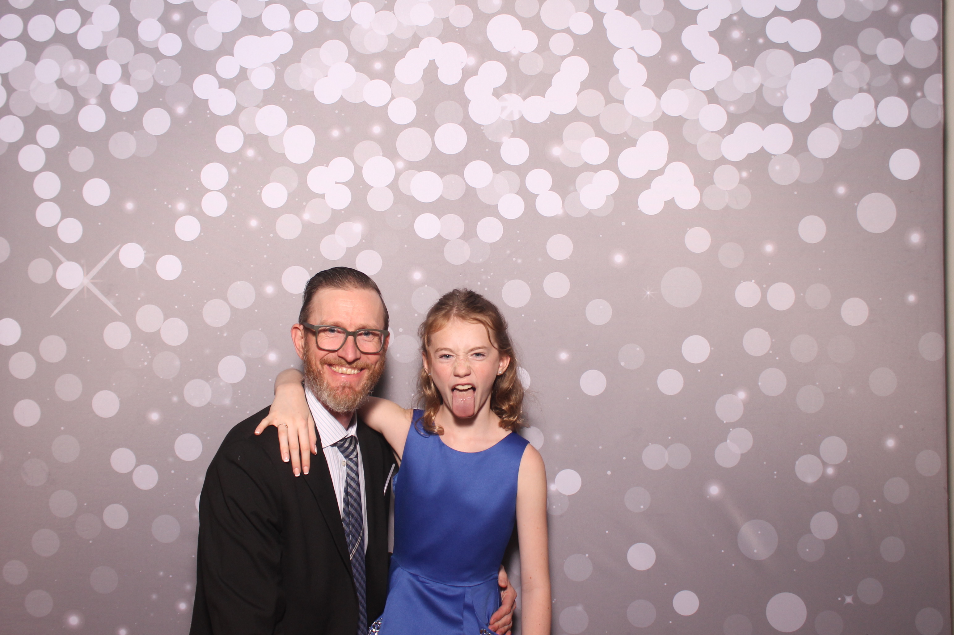 Mariemount Father Daughter Dance | View more photos from the event at gallery.photoboothcincy.com/u/PhotoBoothCincy/Mariemount-Father-Daughter-Dance-1