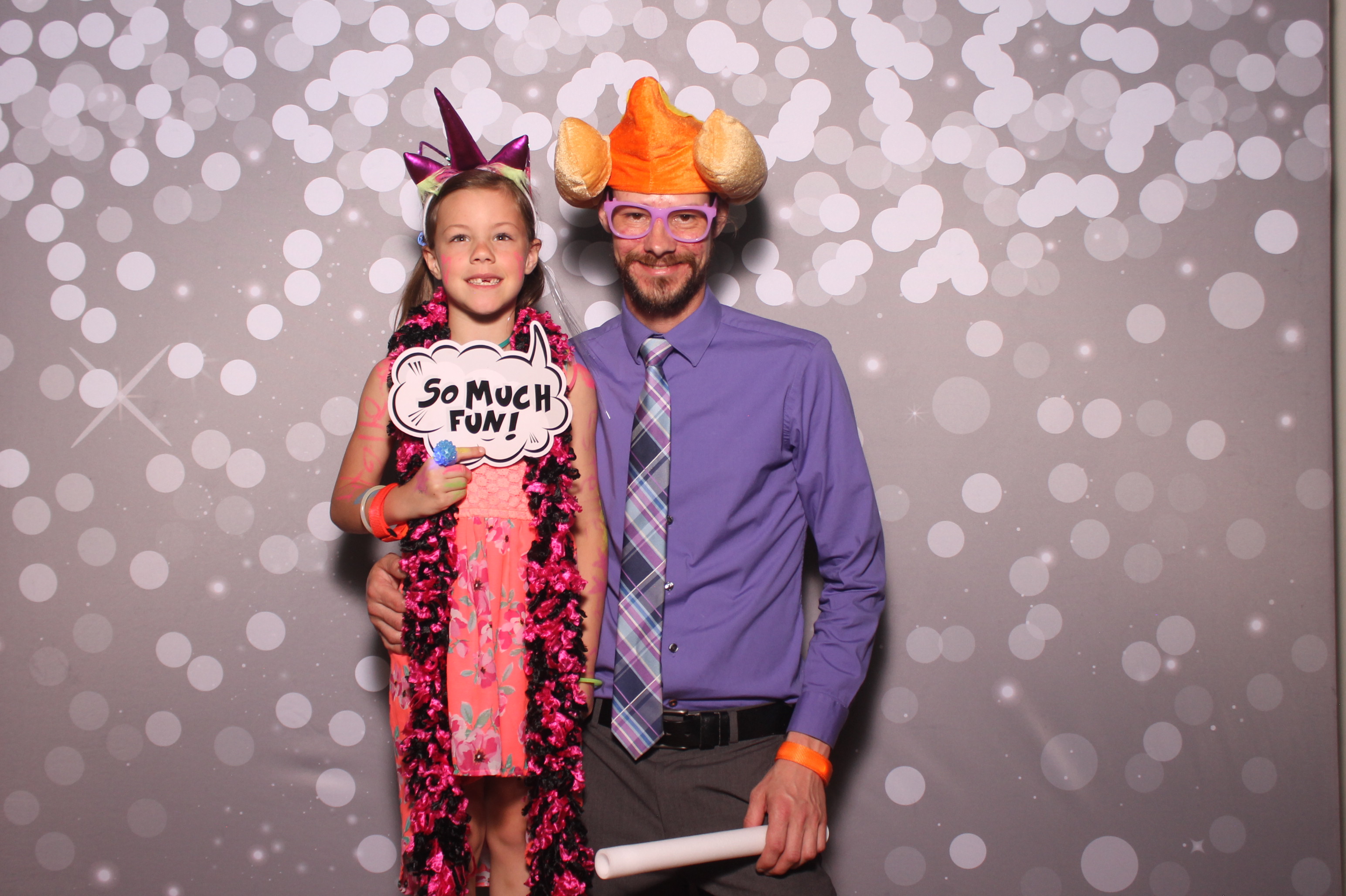 Mariemount Father Daughter Dance | View more photos from the event at gallery.photoboothcincy.com/u/PhotoBoothCincy/Mariemount-Father-Daughter-Dance-1
