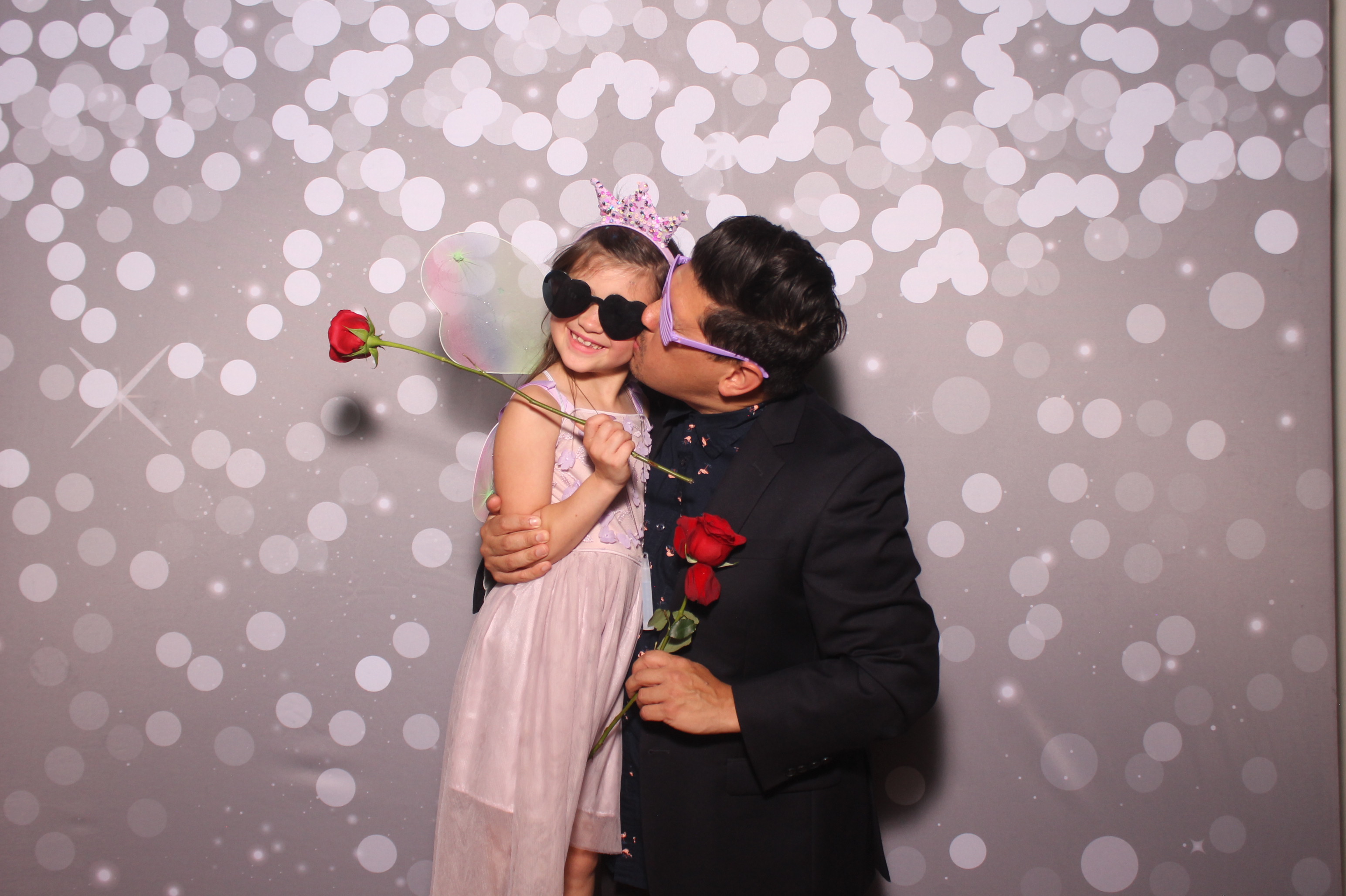 Mariemount Father Daughter Dance | View more photos from the event at gallery.photoboothcincy.com/u/PhotoBoothCincy/Mariemount-Father-Daughter-Dance-1
