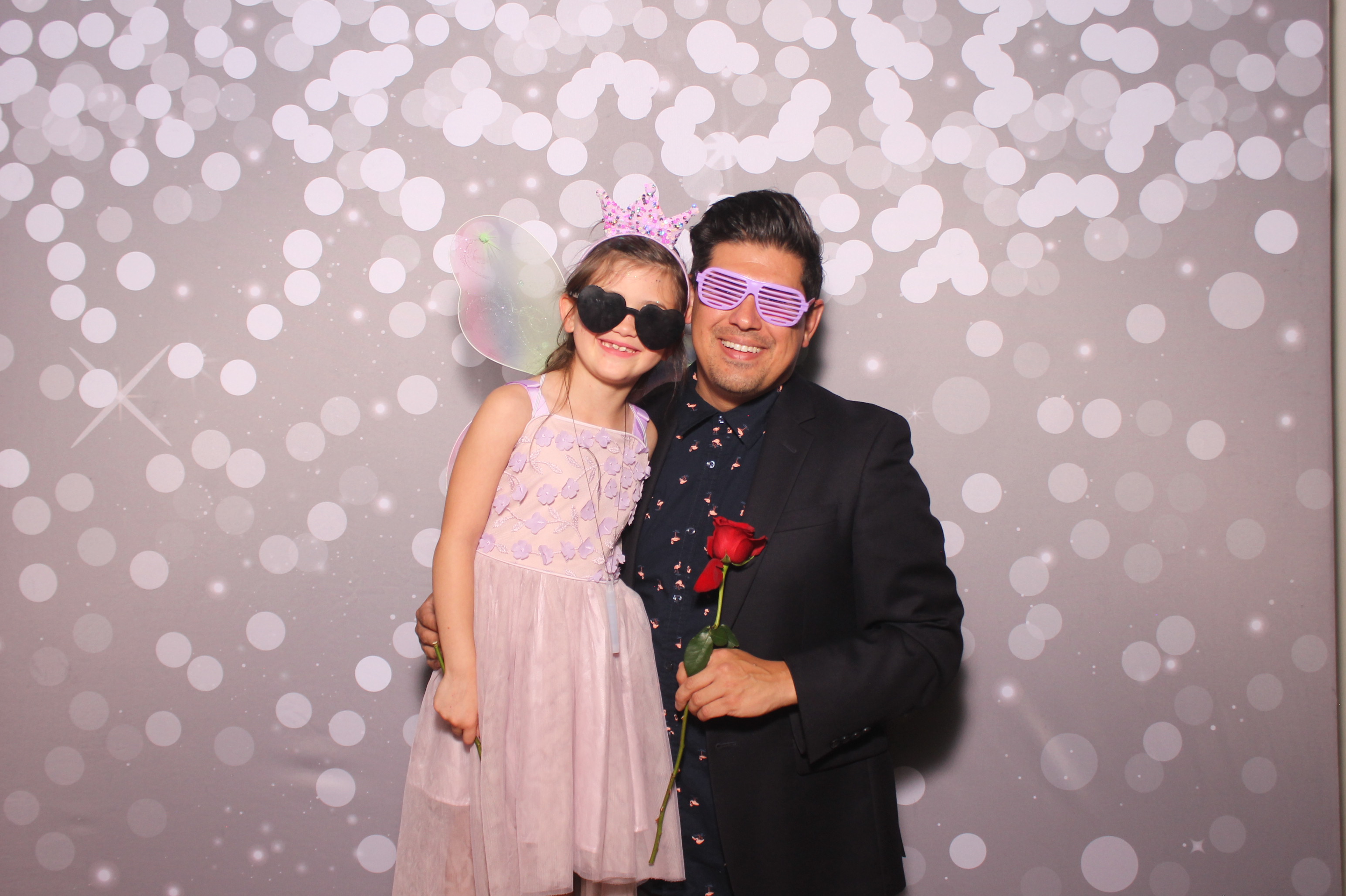Mariemount Father Daughter Dance | View more photos from the event at gallery.photoboothcincy.com/u/PhotoBoothCincy/Mariemount-Father-Daughter-Dance-1