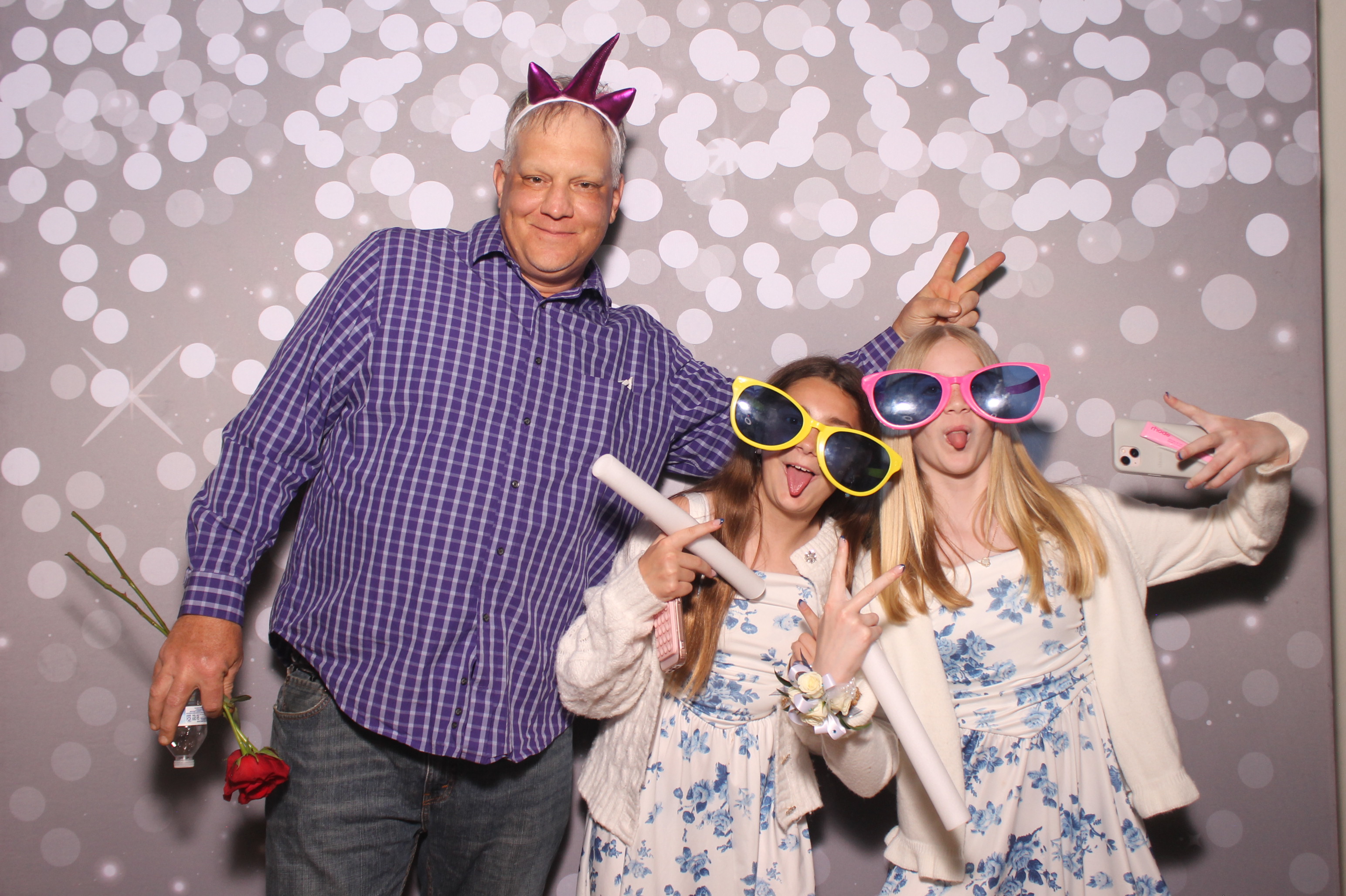 Mariemount Father Daughter Dance | View more photos from the event at gallery.photoboothcincy.com/u/PhotoBoothCincy/Mariemount-Father-Daughter-Dance-1