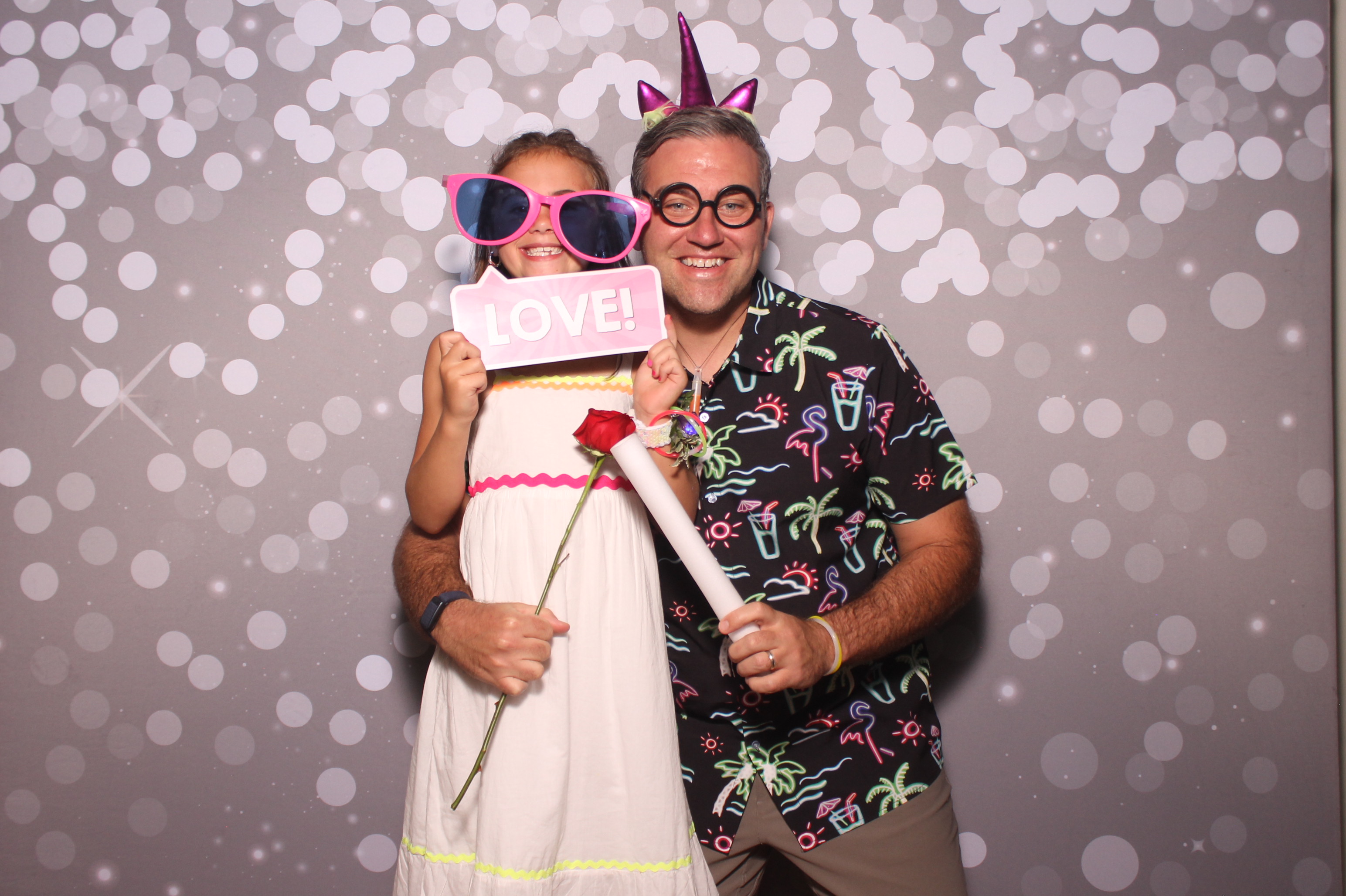 Mariemount Father Daughter Dance | View more photos from the event at gallery.photoboothcincy.com/u/PhotoBoothCincy/Mariemount-Father-Daughter-Dance-1