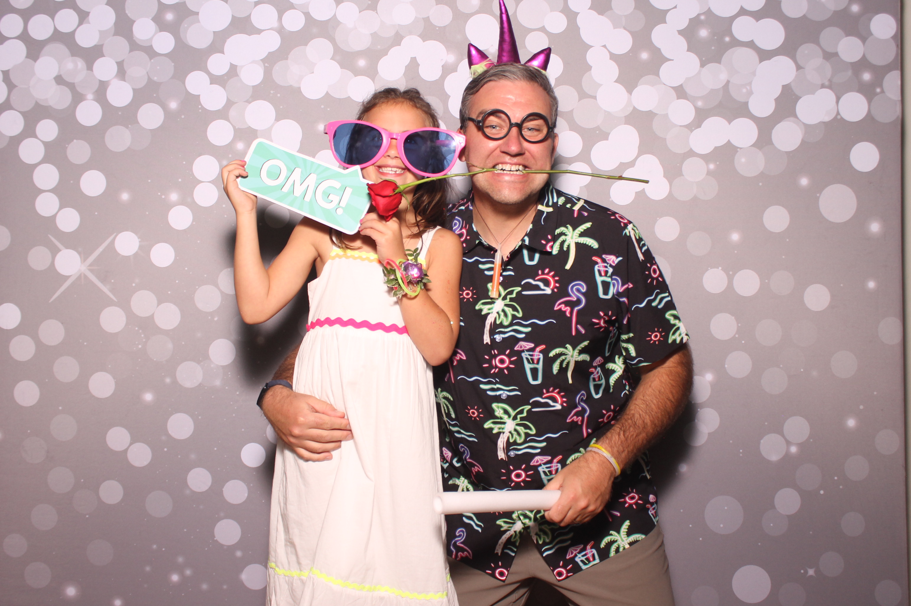 Mariemount Father Daughter Dance | View more photos from the event at gallery.photoboothcincy.com/u/PhotoBoothCincy/Mariemount-Father-Daughter-Dance-1
