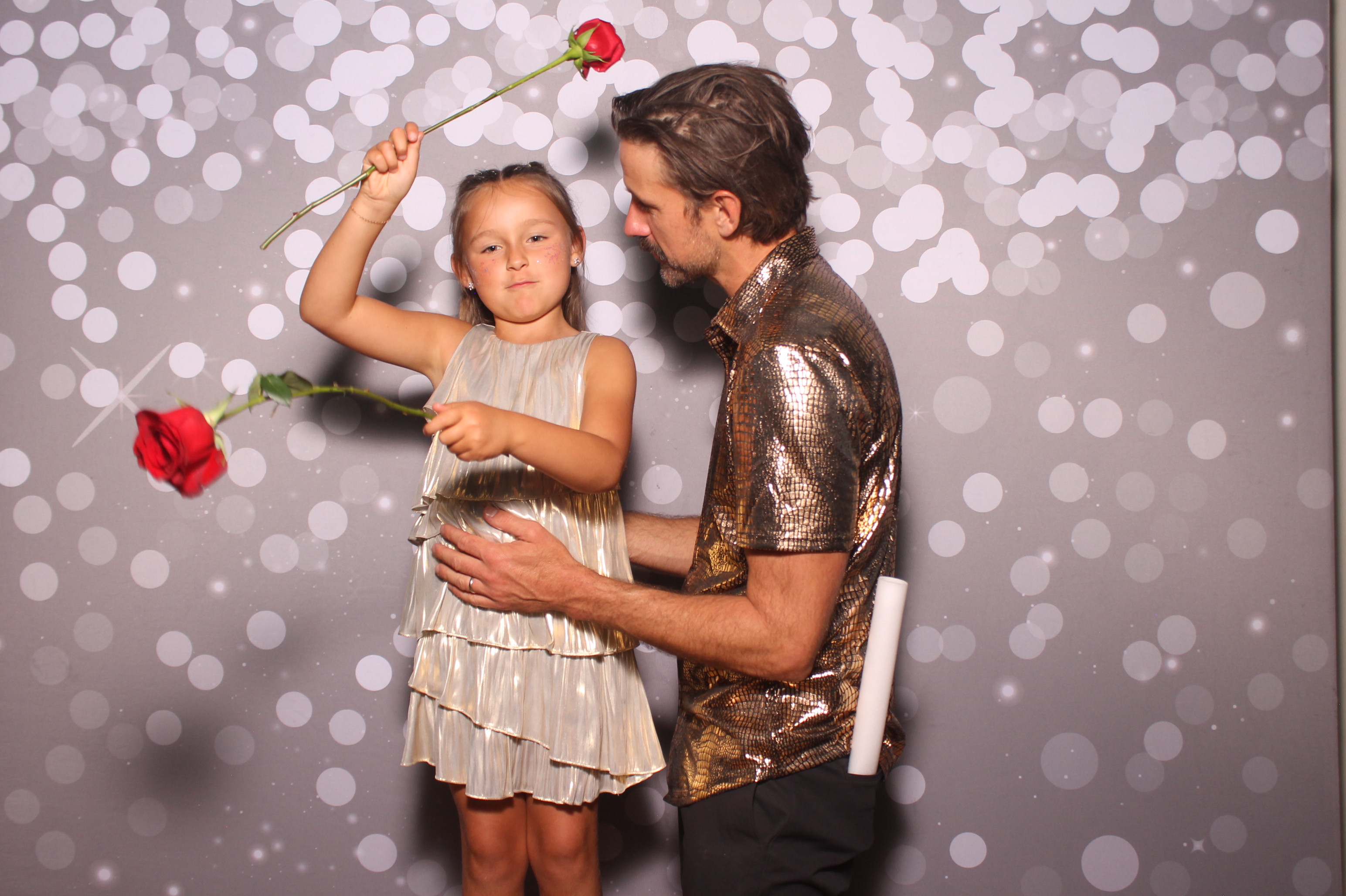 Mariemount Father Daughter Dance | View more photos from the event at gallery.photoboothcincy.com/u/PhotoBoothCincy/Mariemount-Father-Daughter-Dance-1