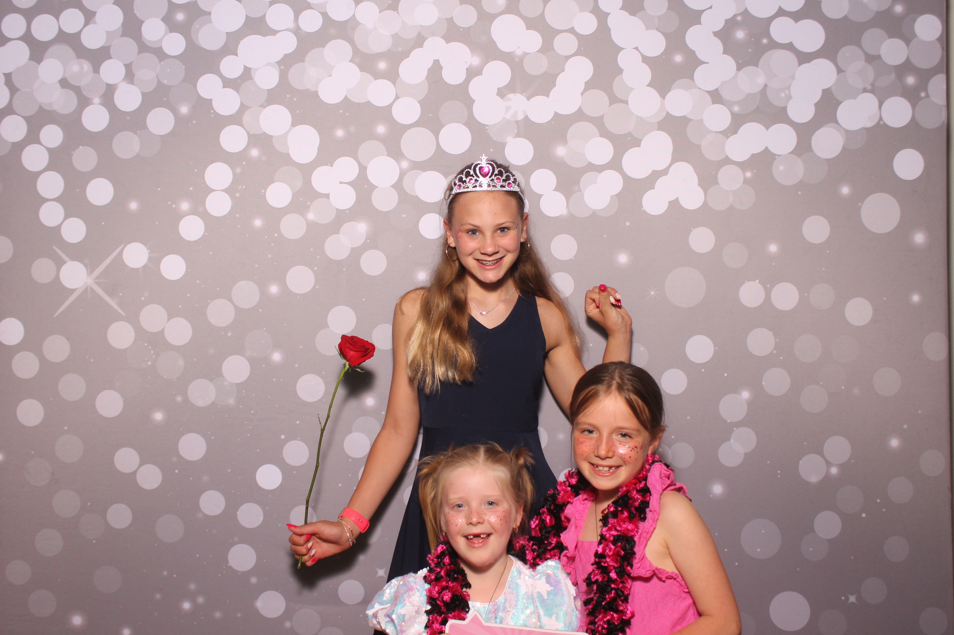 Mariemount Father Daughter Dance | View more photos from the event at gallery.photoboothcincy.com/u/PhotoBoothCincy/Mariemount-Father-Daughter-Dance-1