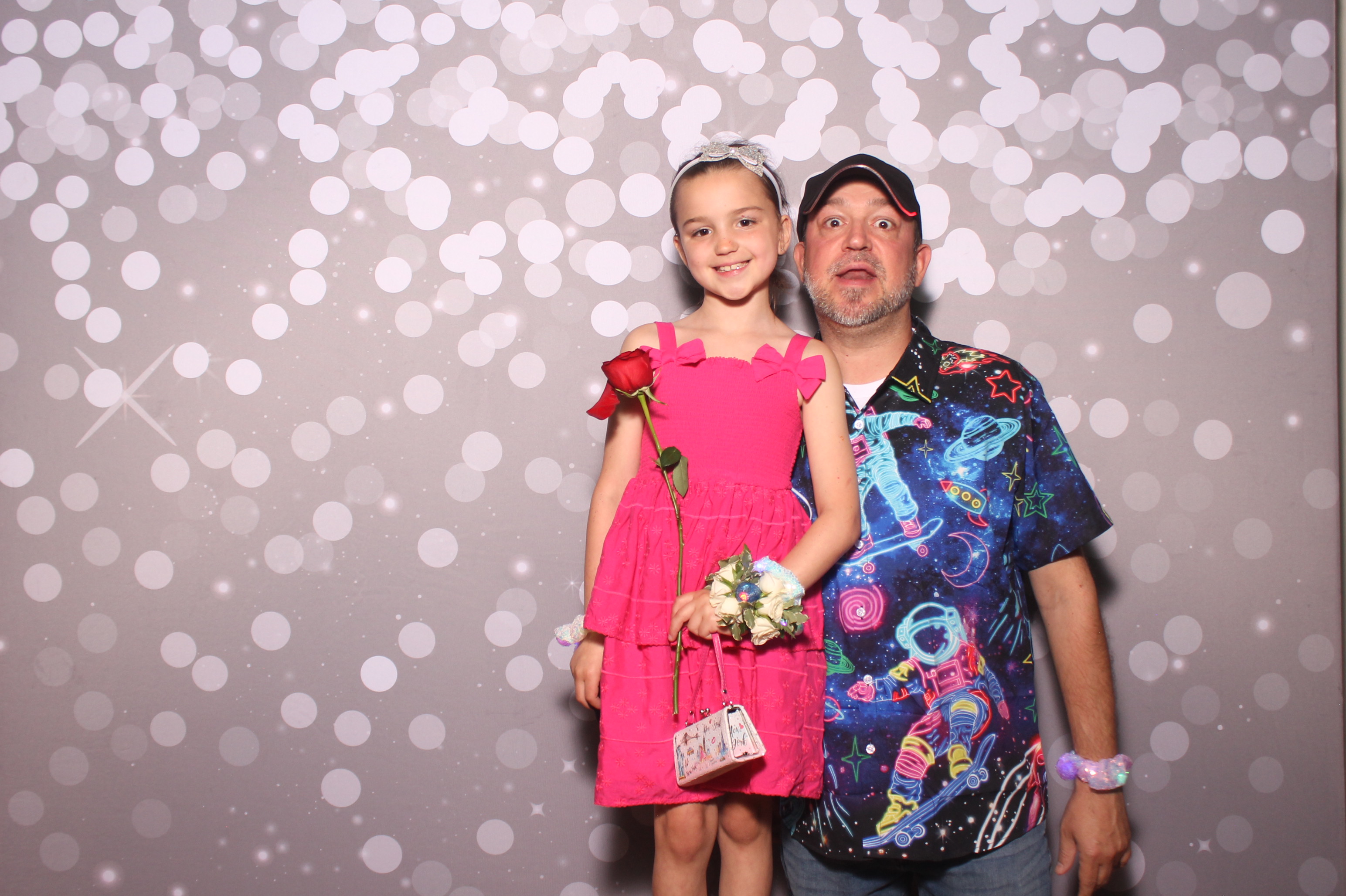 Mariemount Father Daughter Dance | View more photos from the event at gallery.photoboothcincy.com/u/PhotoBoothCincy/Mariemount-Father-Daughter-Dance-1