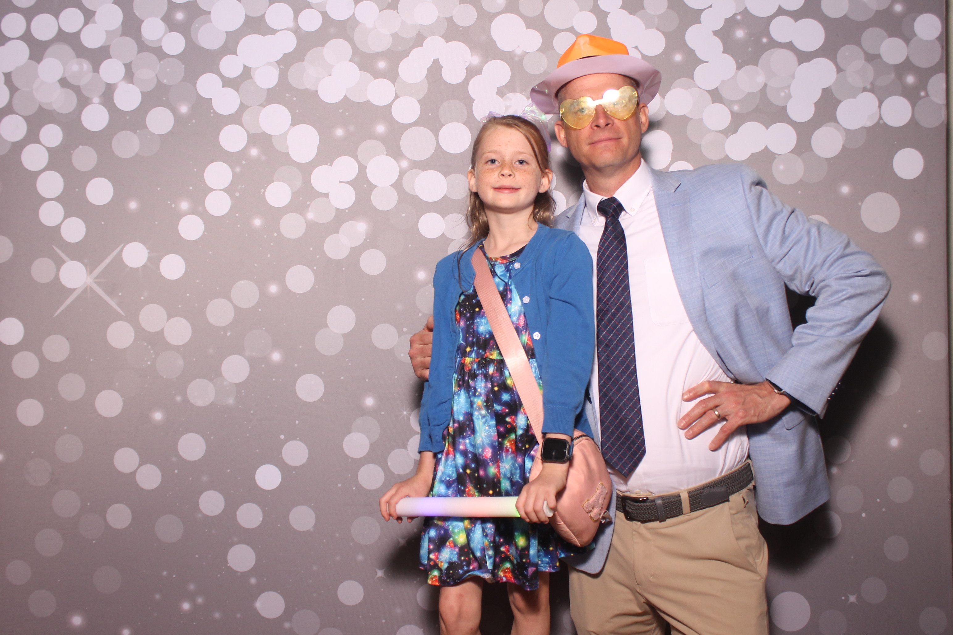 Mariemount Father Daughter Dance | View more photos from the event at gallery.photoboothcincy.com/u/PhotoBoothCincy/Mariemount-Father-Daughter-Dance-1