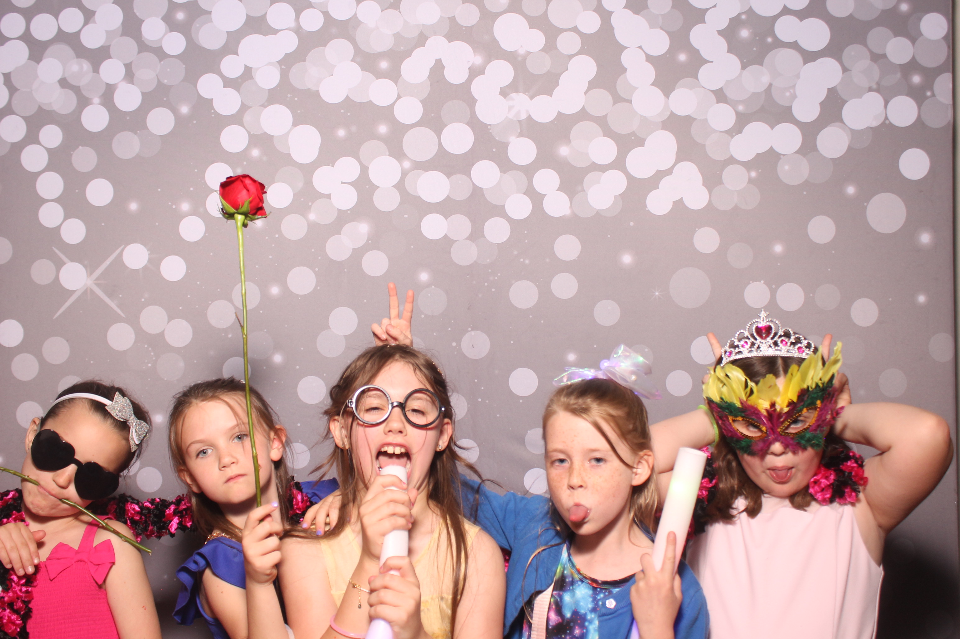 Mariemount Father Daughter Dance | View more photos from the event at gallery.photoboothcincy.com/u/PhotoBoothCincy/Mariemount-Father-Daughter-Dance-1