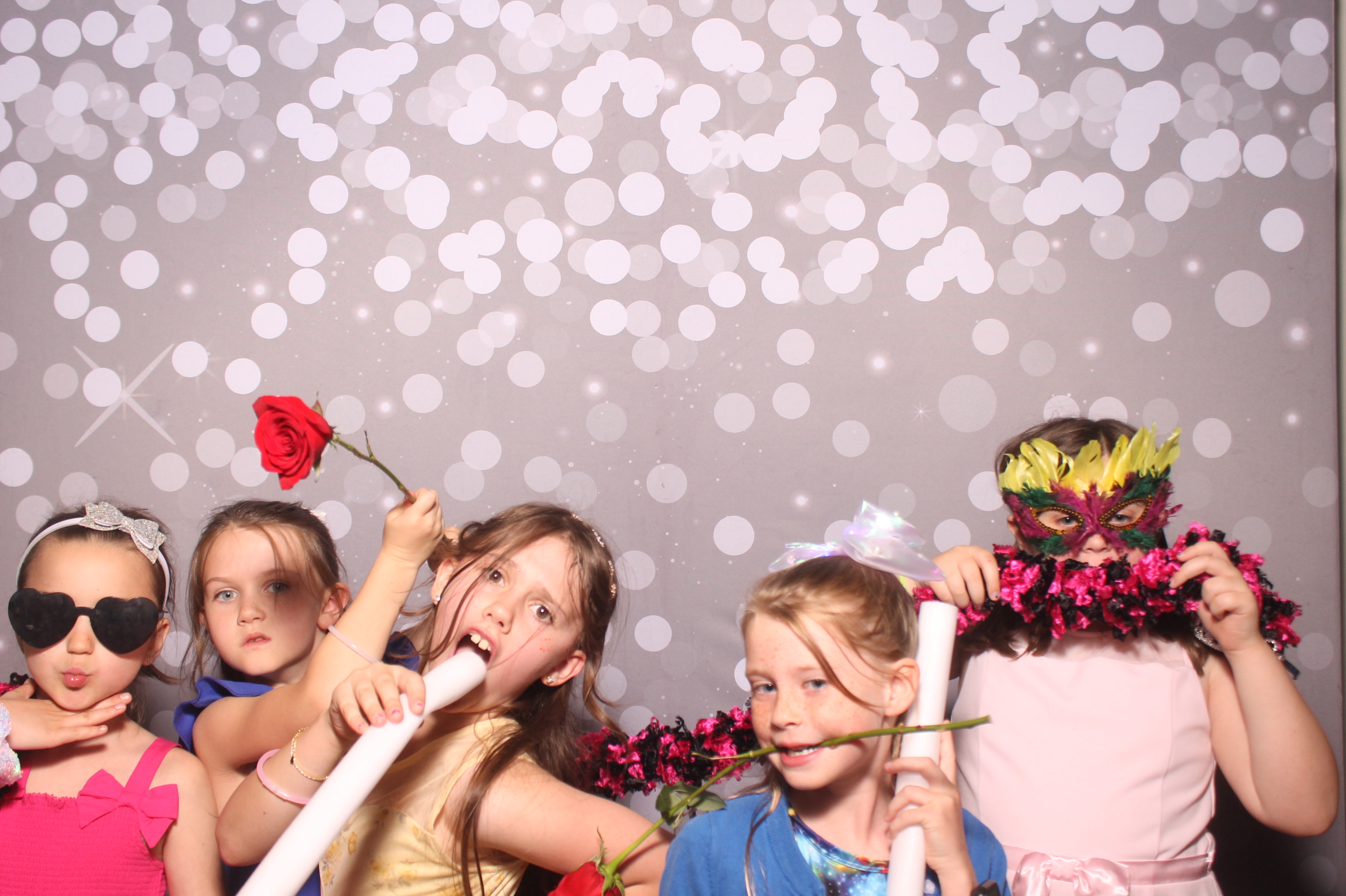 Mariemount Father Daughter Dance | View more photos from the event at gallery.photoboothcincy.com/u/PhotoBoothCincy/Mariemount-Father-Daughter-Dance-1